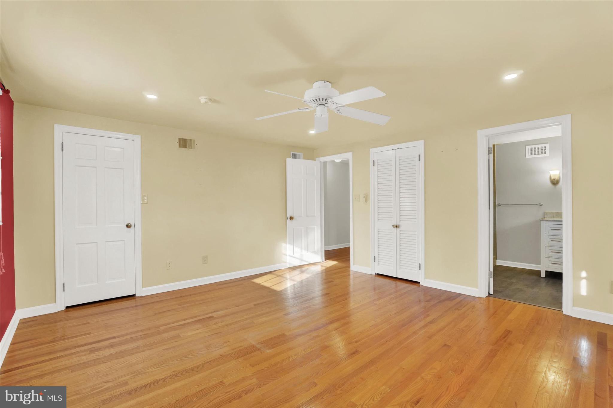 NORTH BROOK - Residential