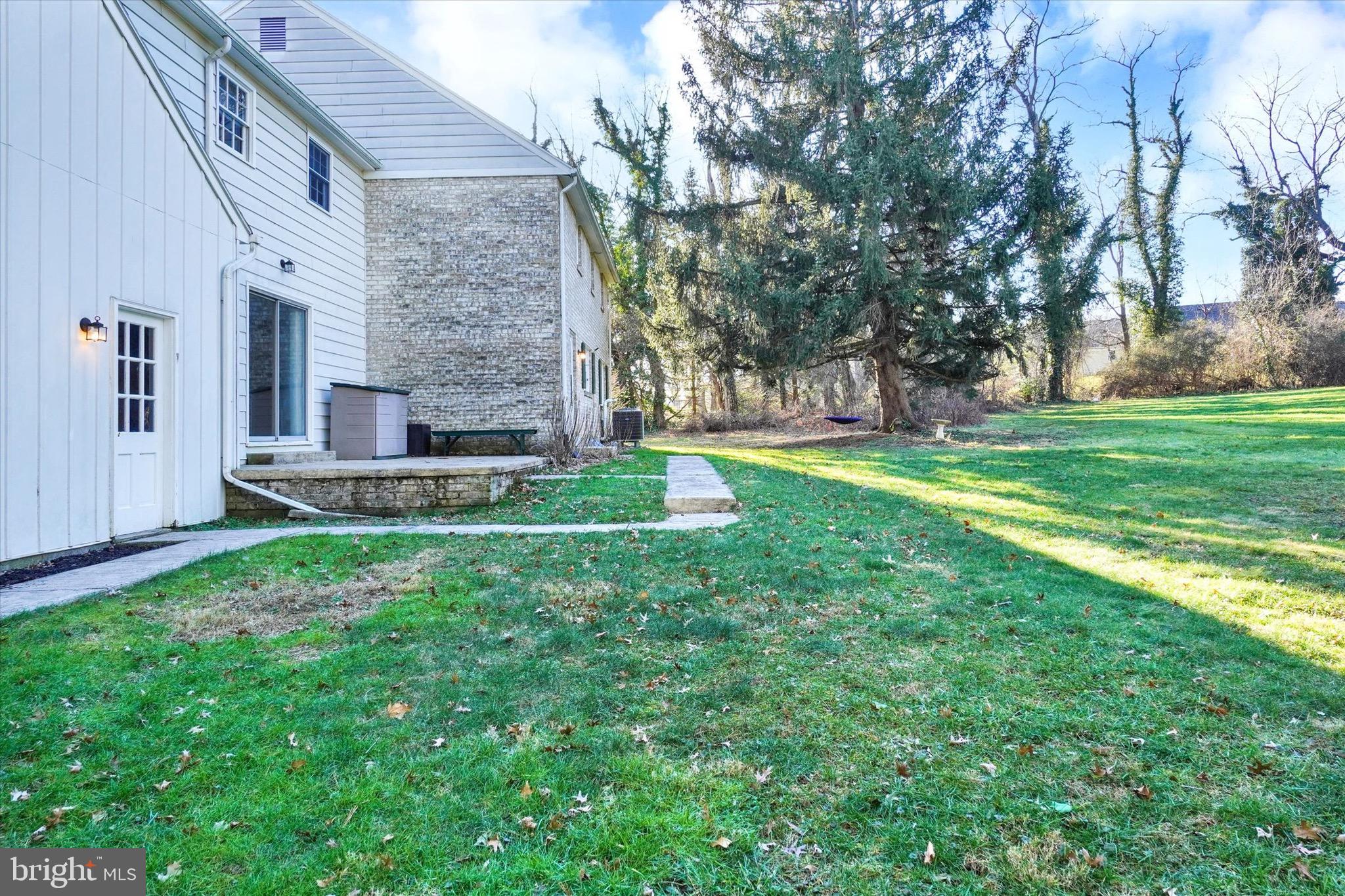 NORTH BROOK - Residential