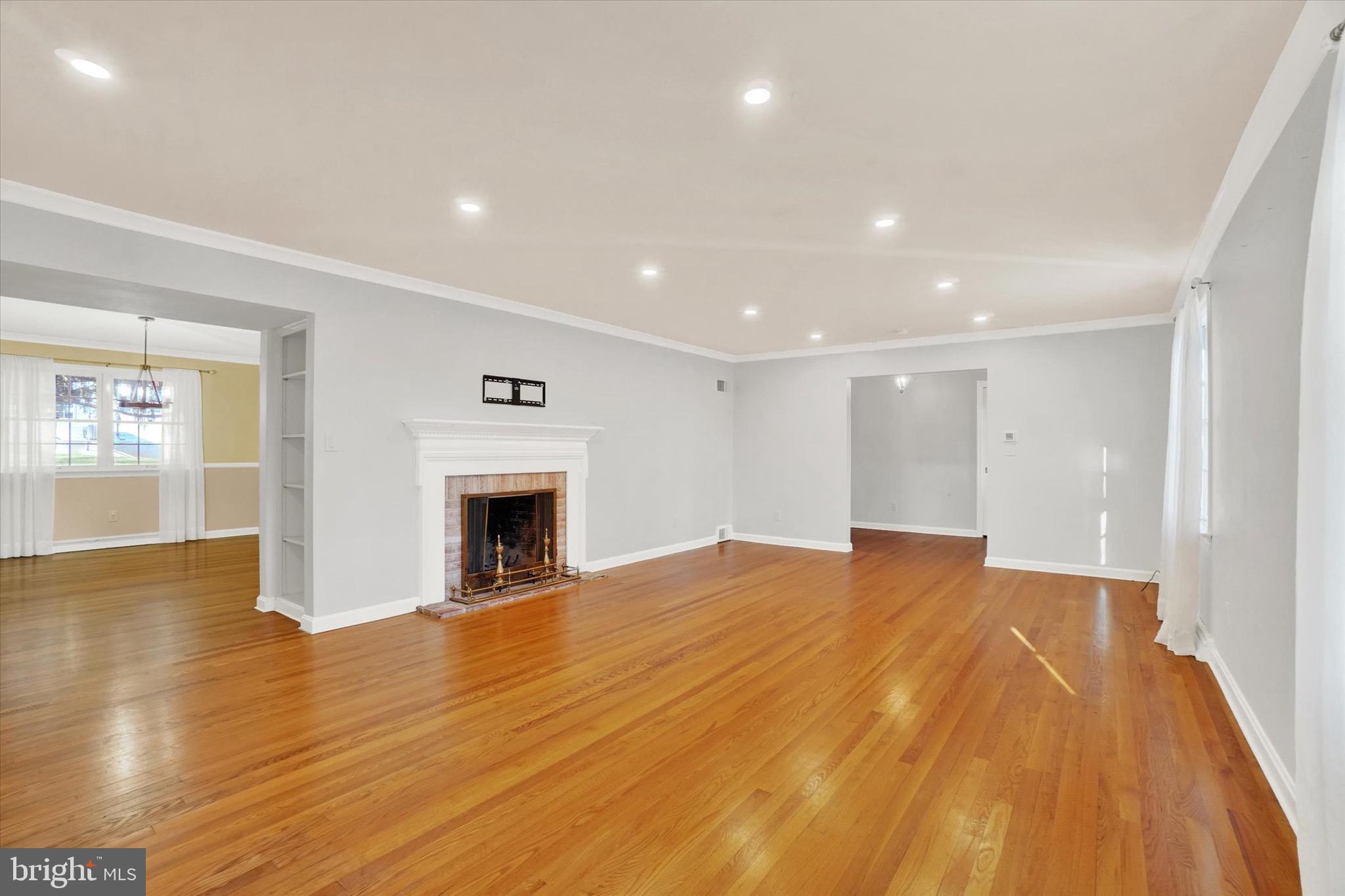 NORTH BROOK - Residential