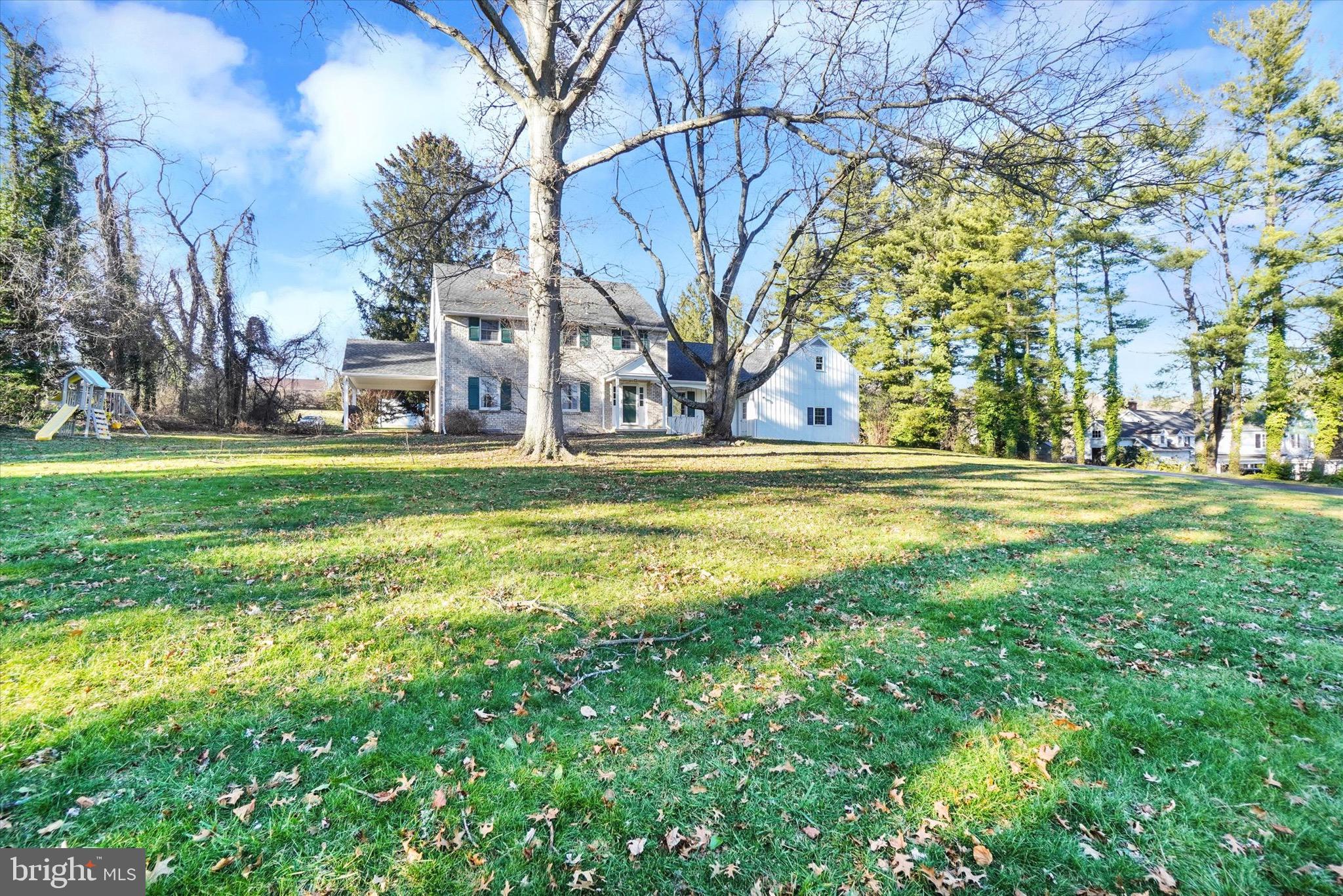 NORTH BROOK - Residential