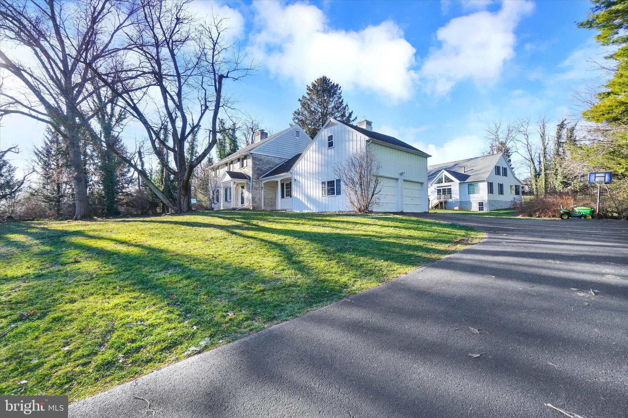 NORTH BROOK - Residential