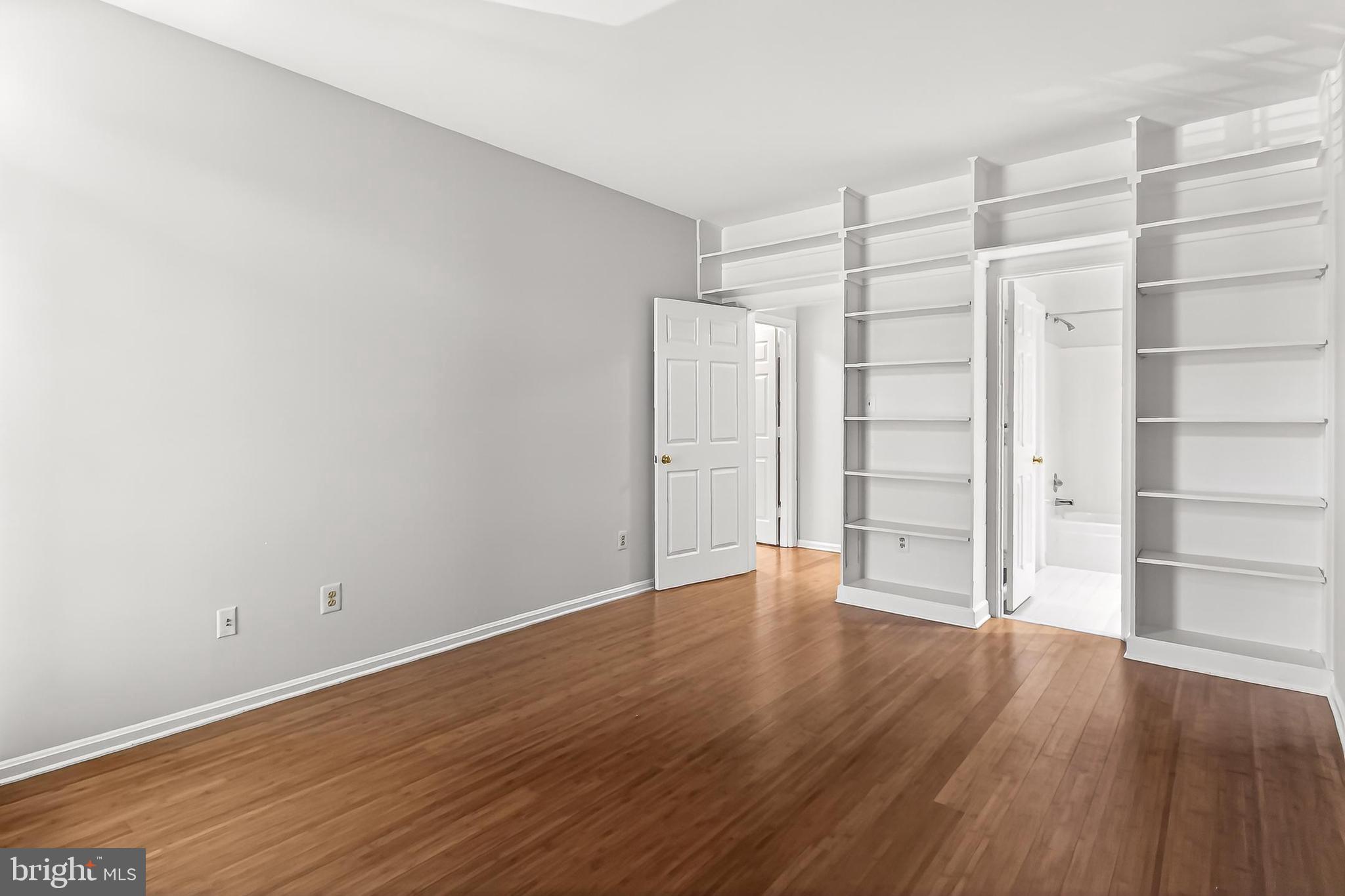 KINGSTOWNE - Residential