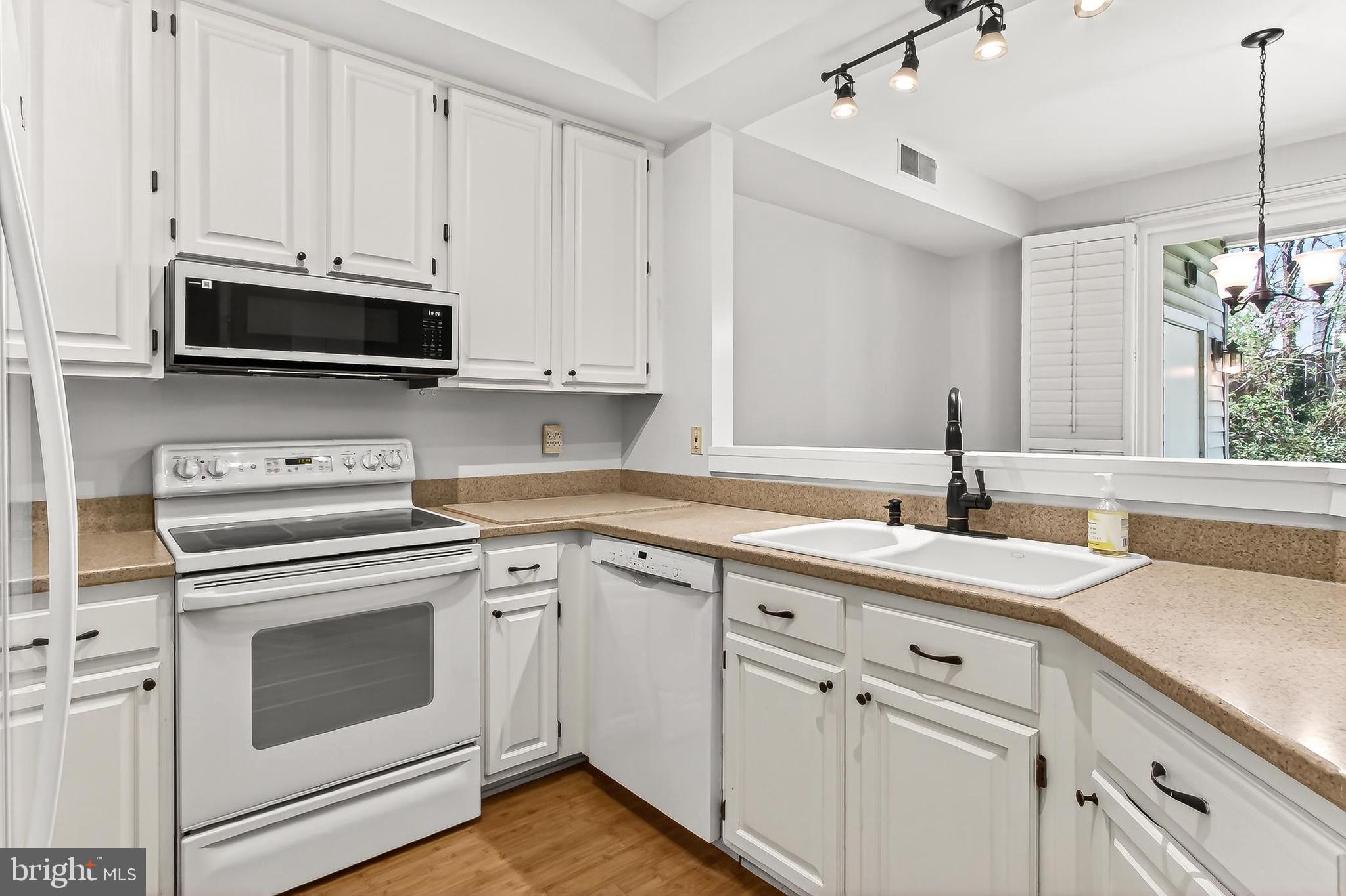 KINGSTOWNE - Residential