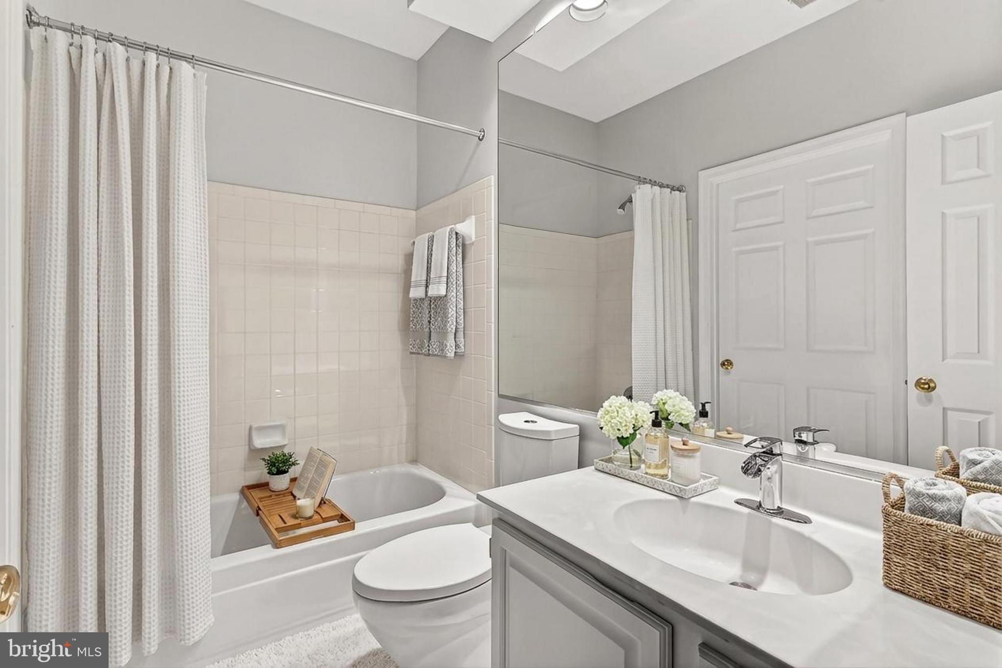 KINGSTOWNE - Residential