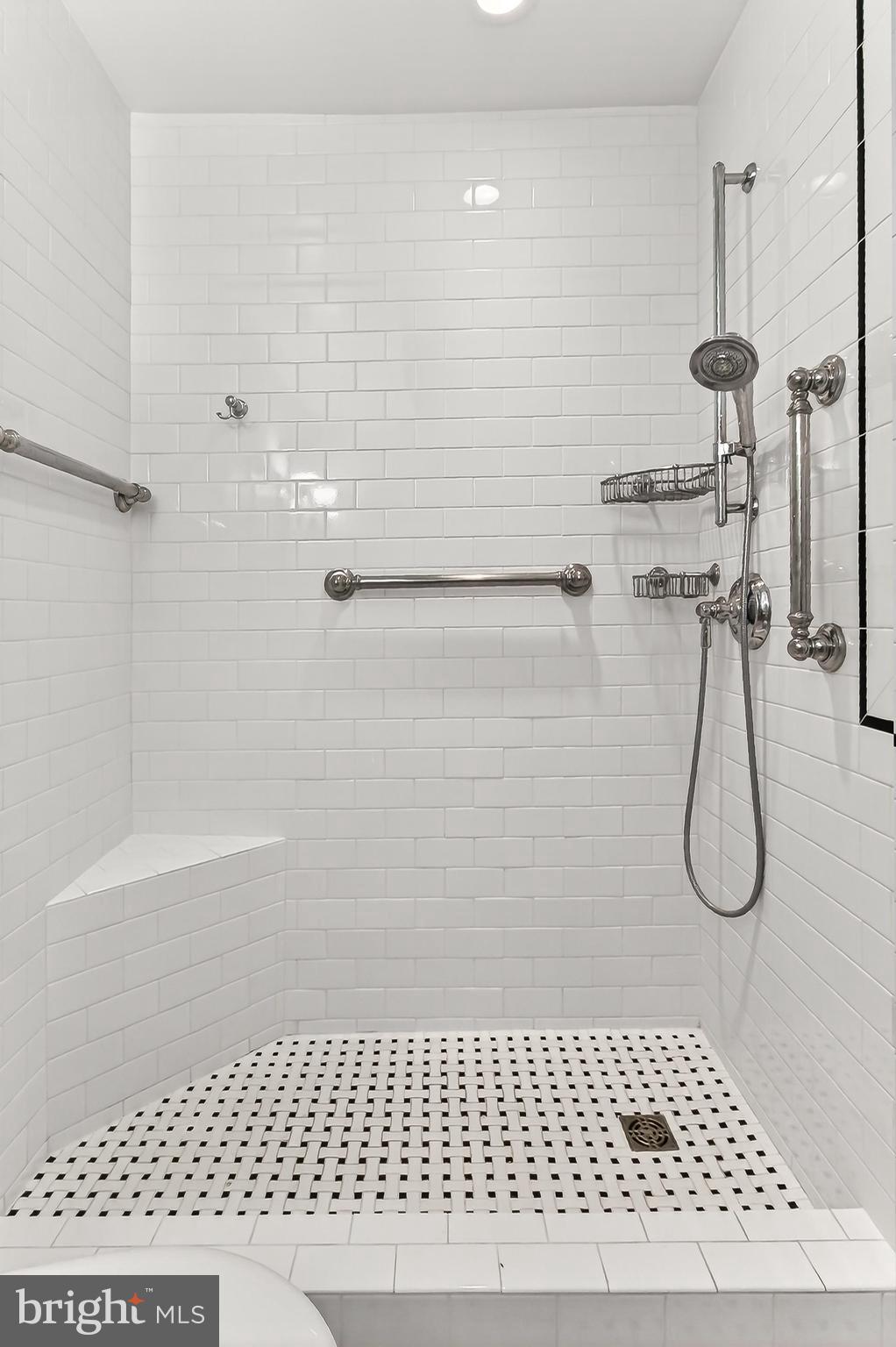 KINGSTOWNE - Residential