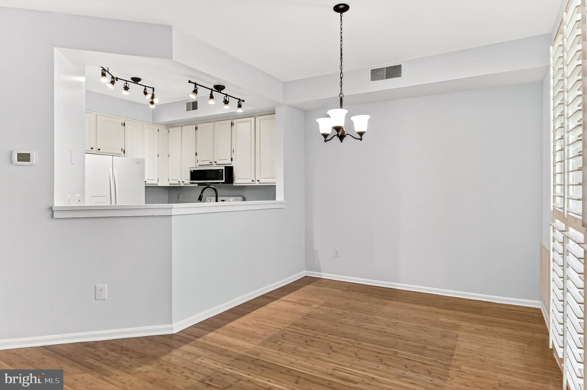 KINGSTOWNE - Residential