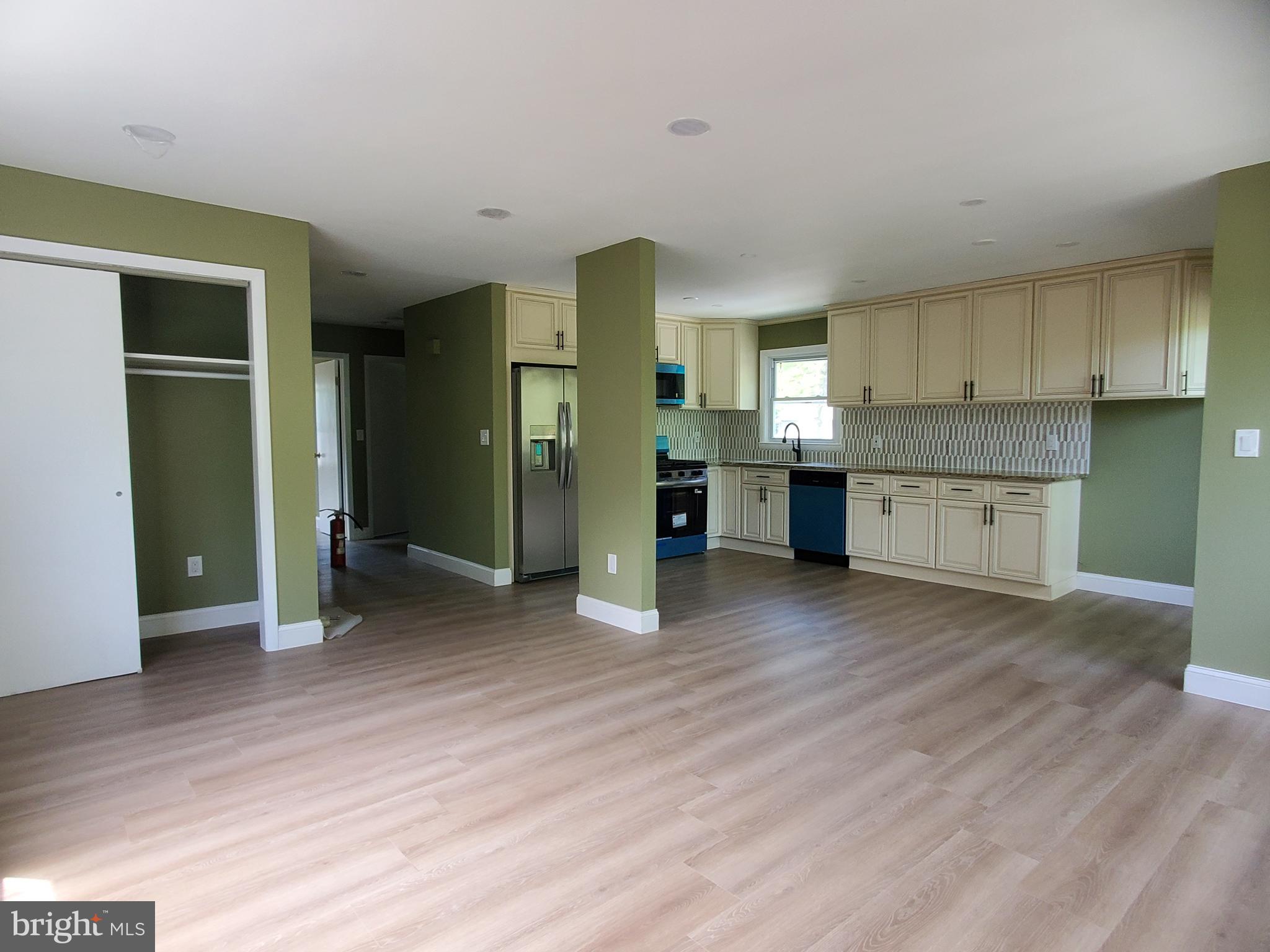 22 LYTLE STREET APT 1