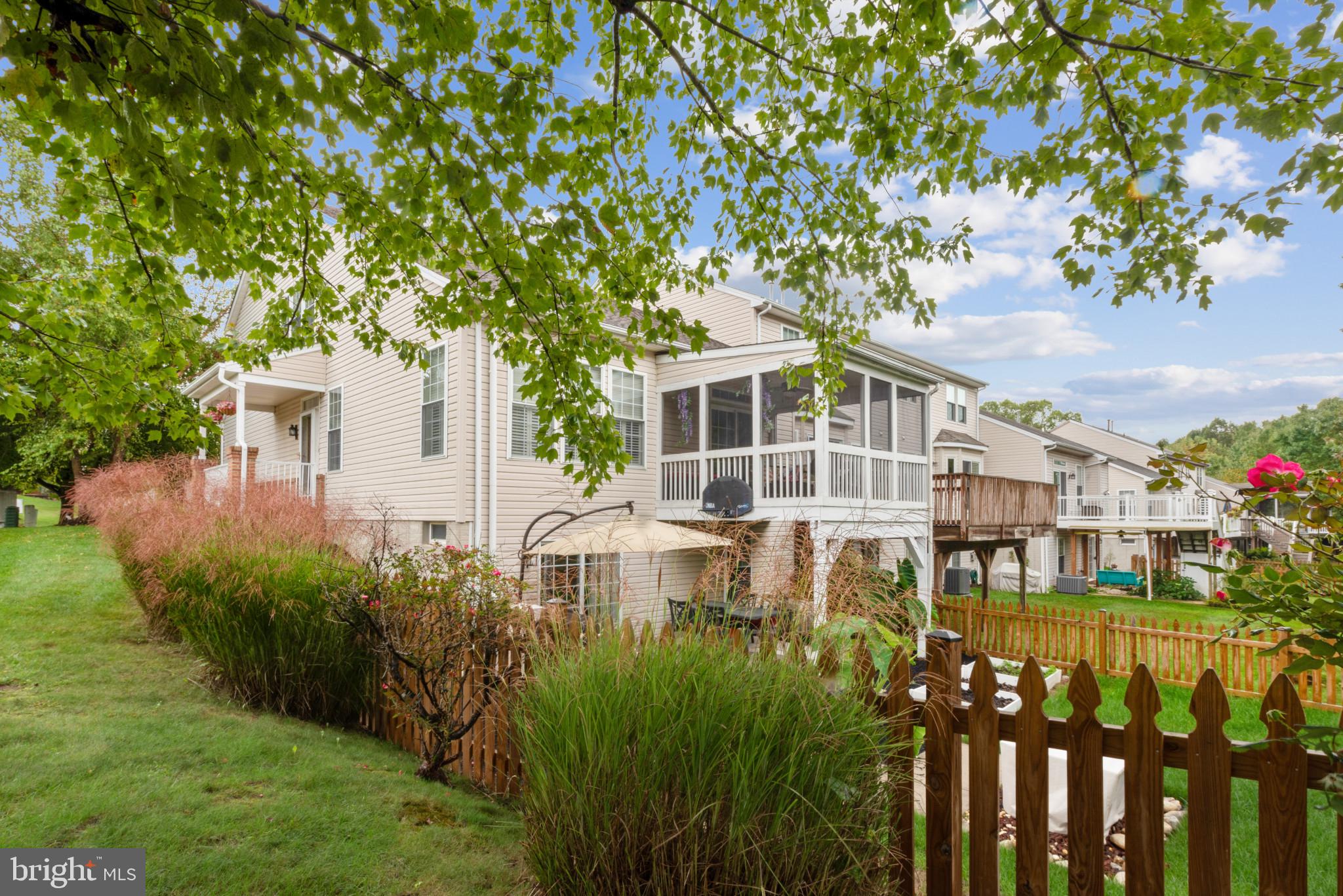 DEER SPRING - Residential