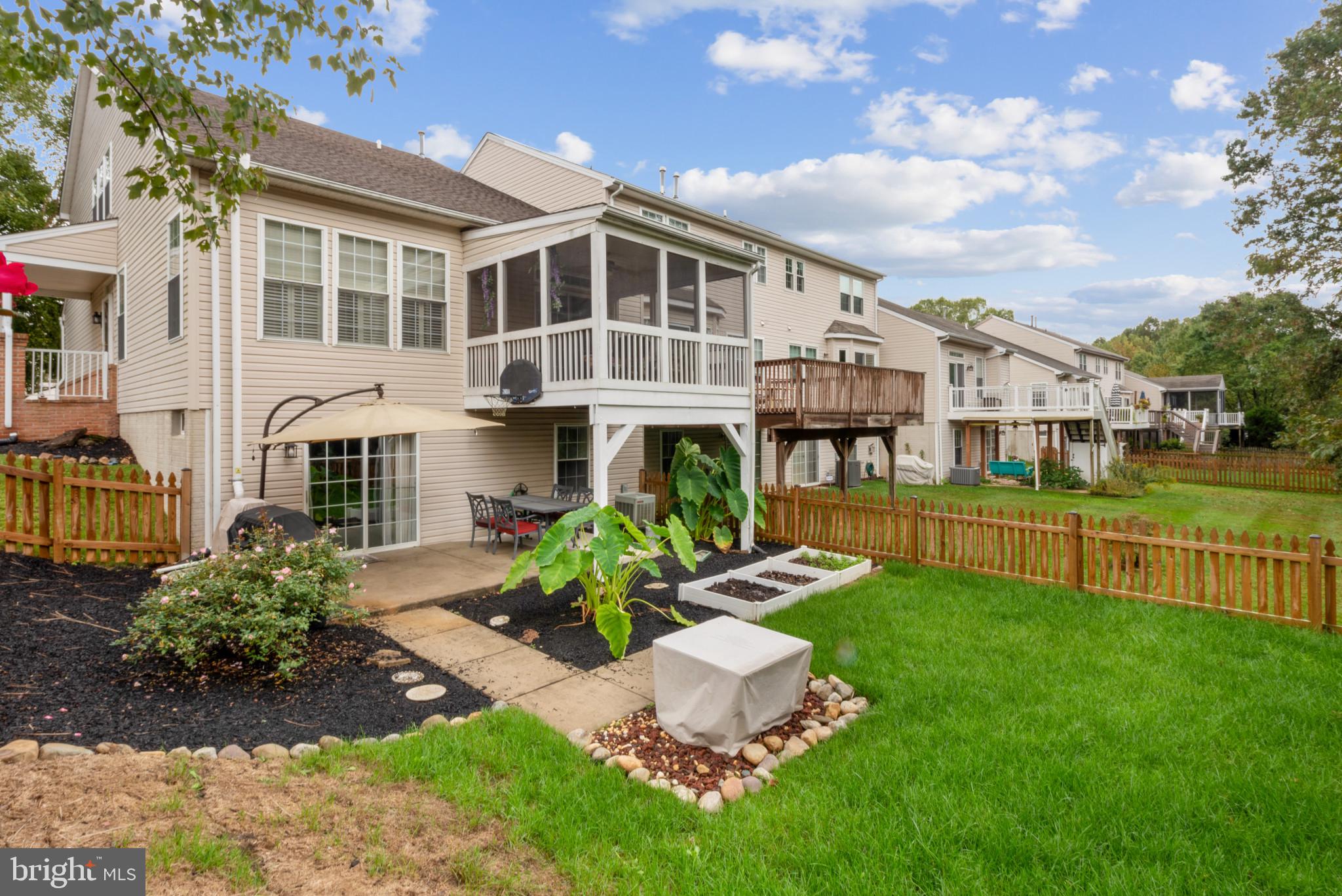 DEER SPRING - Residential