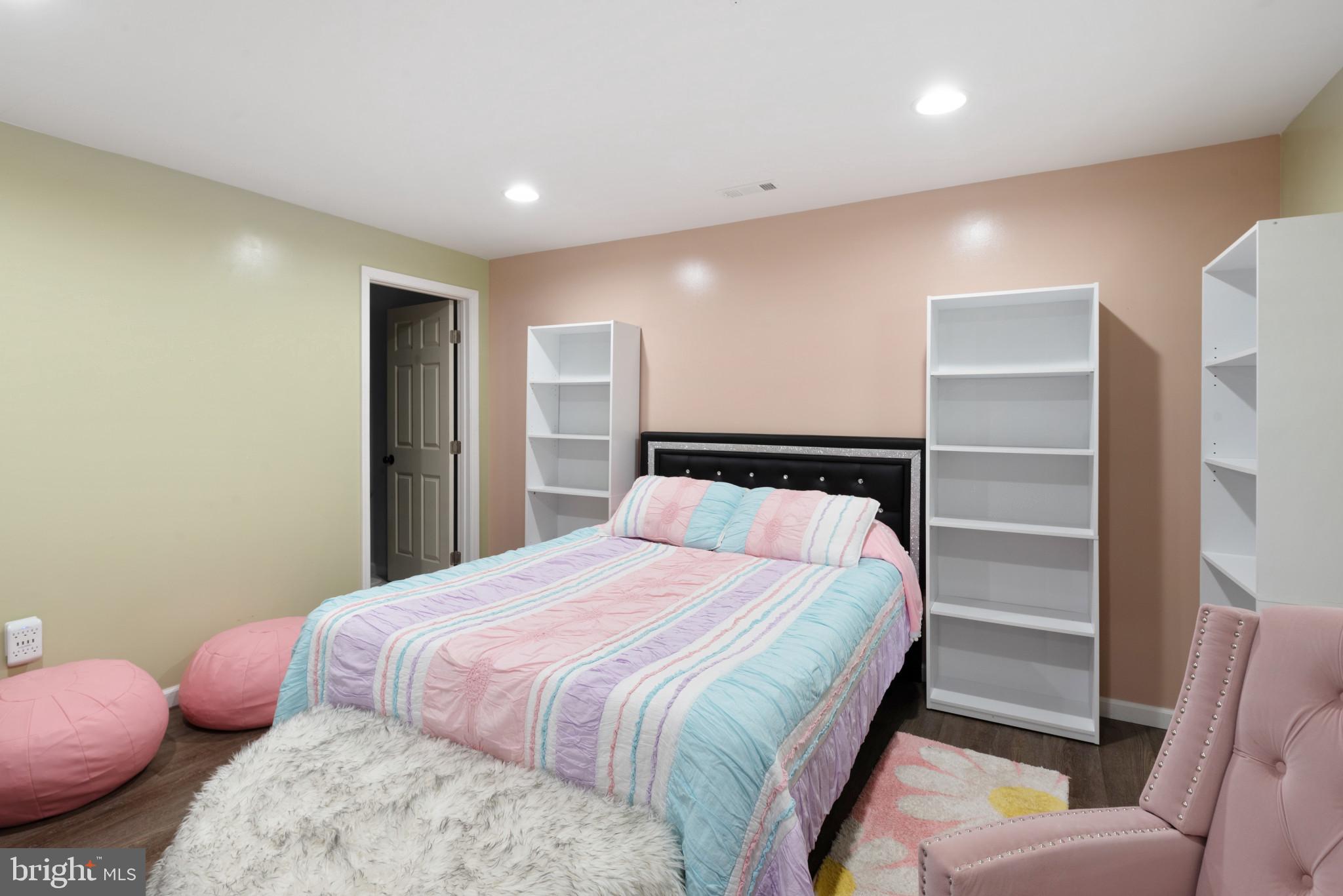 DEER SPRING - Residential
