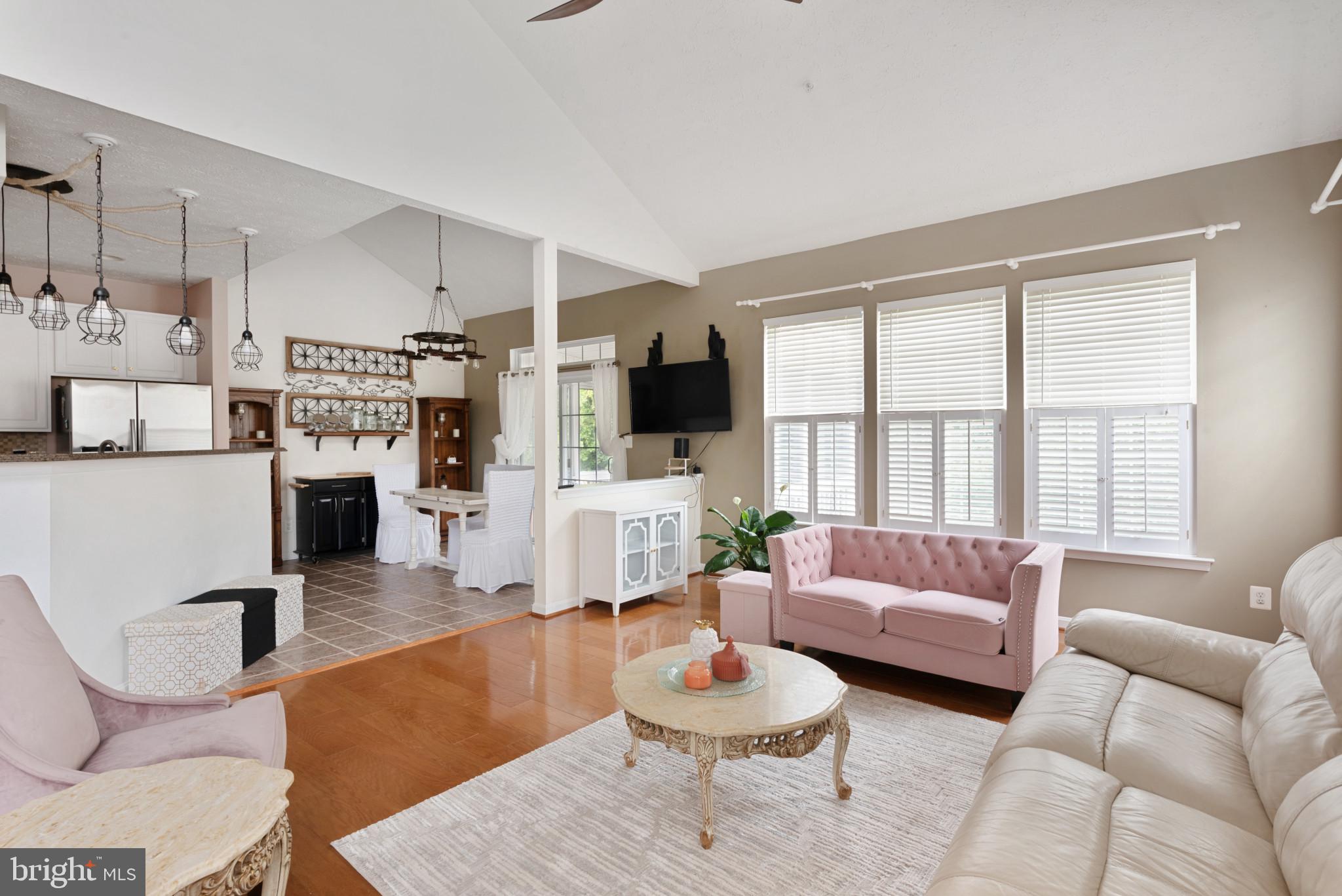 DEER SPRING - Residential