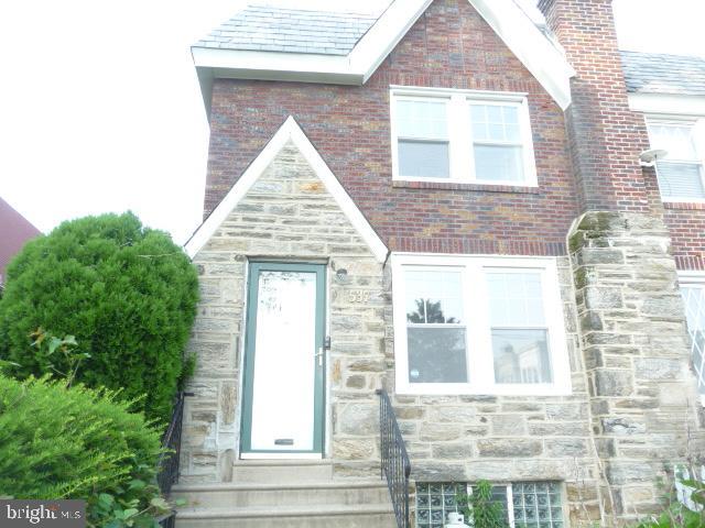 End of Row Townhome which features a True 4 bedrooms and 2 full baths and a 1st floor den/bonus room, 1st time on the market since it was built in 1937, Main level features vestibule entrance leading into large living room with F/P, Den/Office, Formal dining room and an eat in kitchen. 2nd level features a primary bedroom with 2 closets, primary bathroom with stall shower, 3 other nice sized bedrooms and a 3 piece hall bathroom with shower/tub. There is a large unfinished basement with good ceiling height which would be ideal for finishing into additional living space, basement also has laundry hook ups and inside access to a 1 car attached rear garage. Home has gas h/w water radiator heat, newer gas h/w heater and 100 amp electric panel with circuit breakers. Property is being sold in it's present "as is" condition. Home has been used a parsonage for the church located next door to the property. The side fenced yard belongs to the church and is not included in the sale.
Please contact the listing agent with any questions.
A rare opportunity to own a large true 4 bedroom with 2 bathrooms and approx. 1,650 SF plus a large unfinished basement.