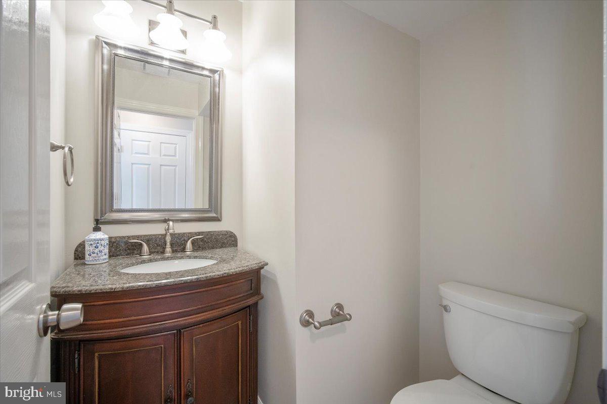 LAYTONSVILLE KNOLLS - Residential