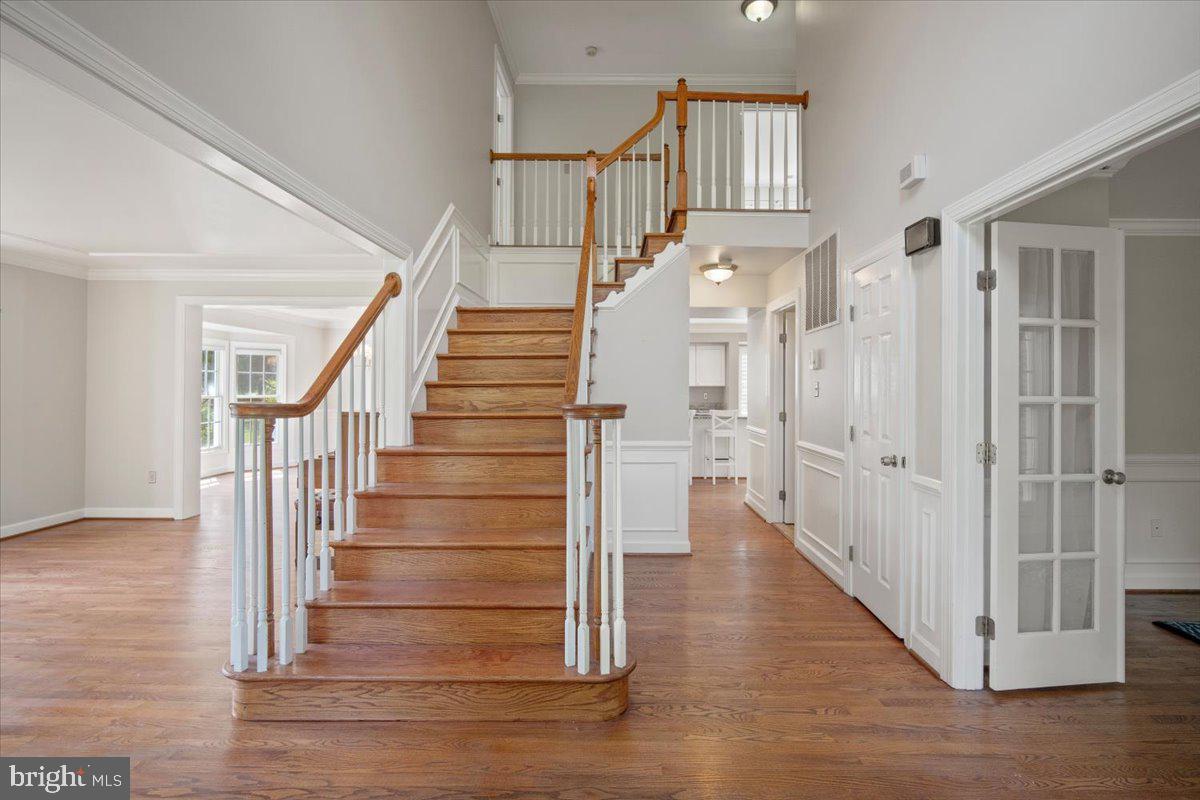 LAYTONSVILLE KNOLLS - Residential