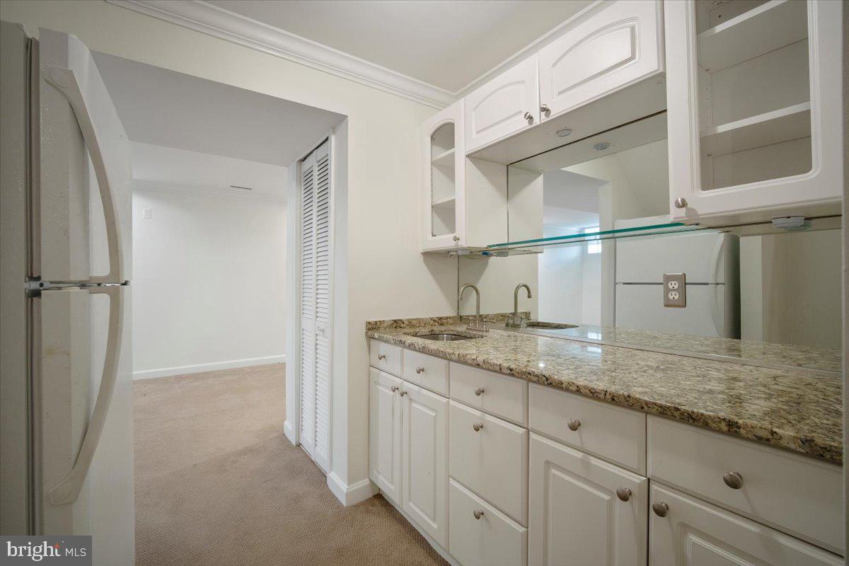 LAYTONSVILLE KNOLLS - Residential