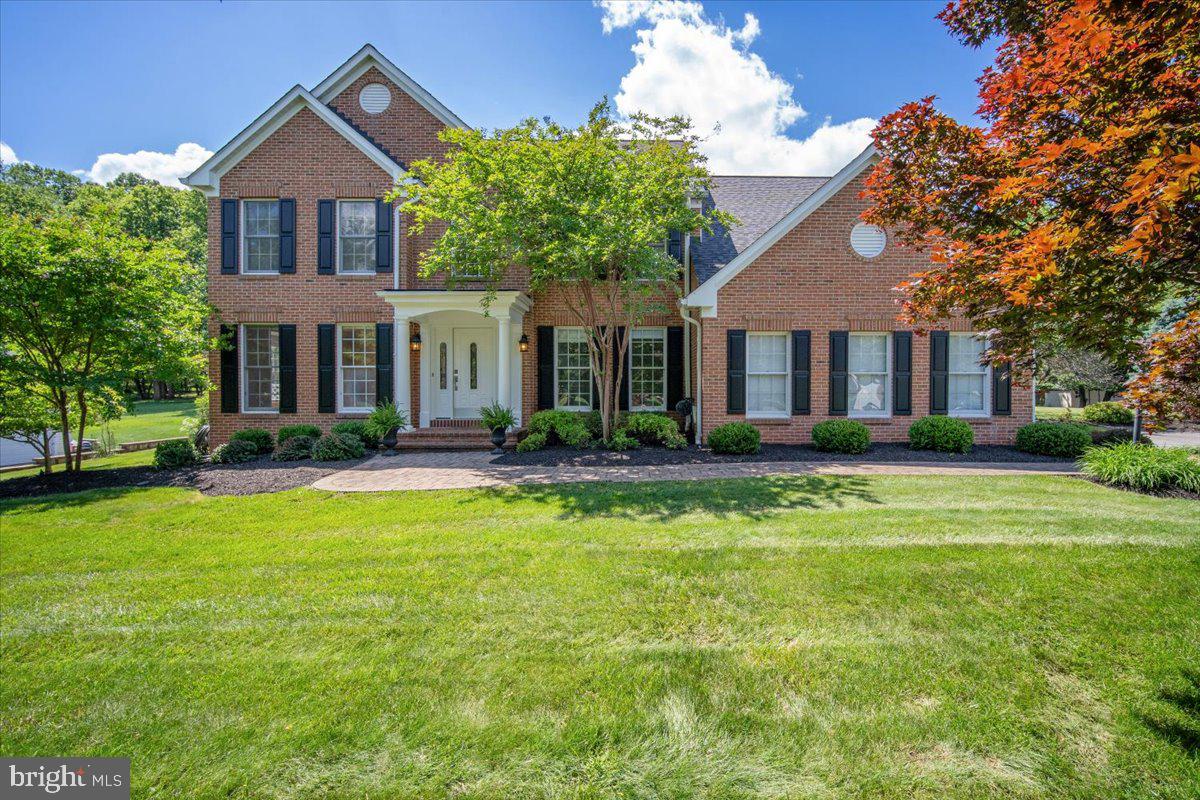 LAYTONSVILLE KNOLLS - Residential