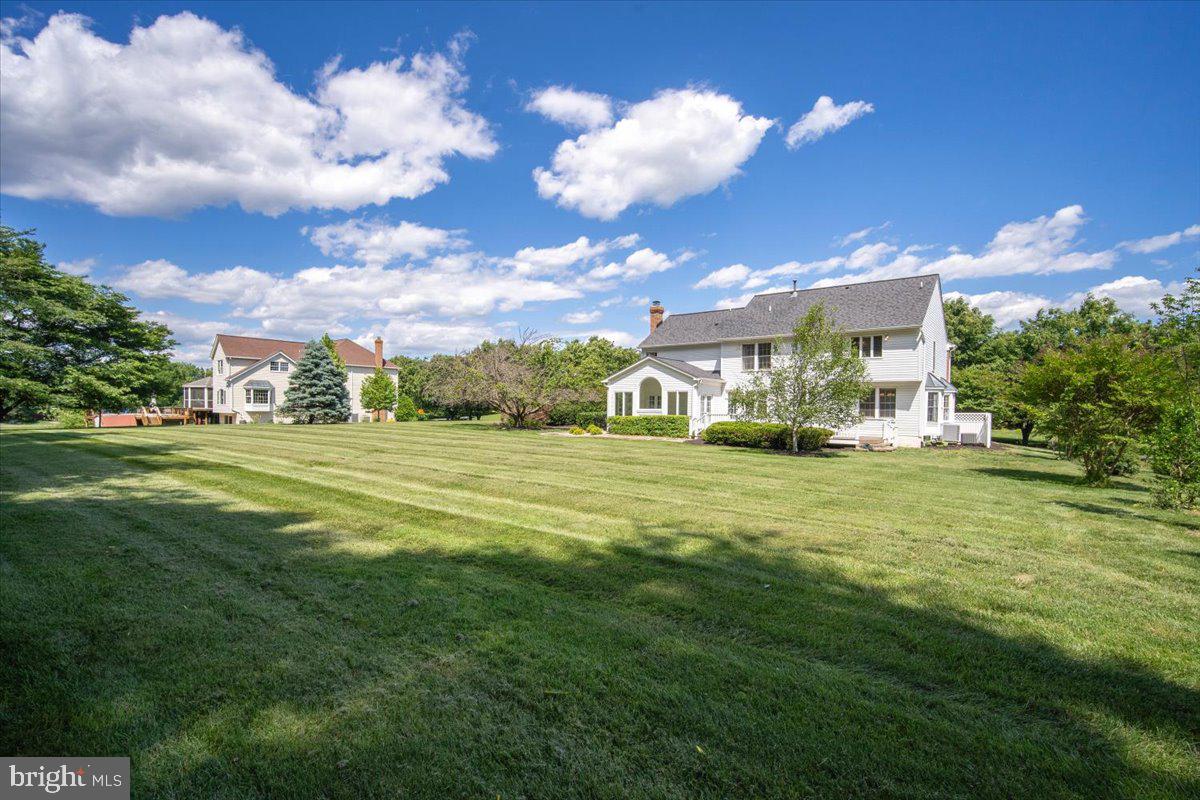LAYTONSVILLE KNOLLS - Residential