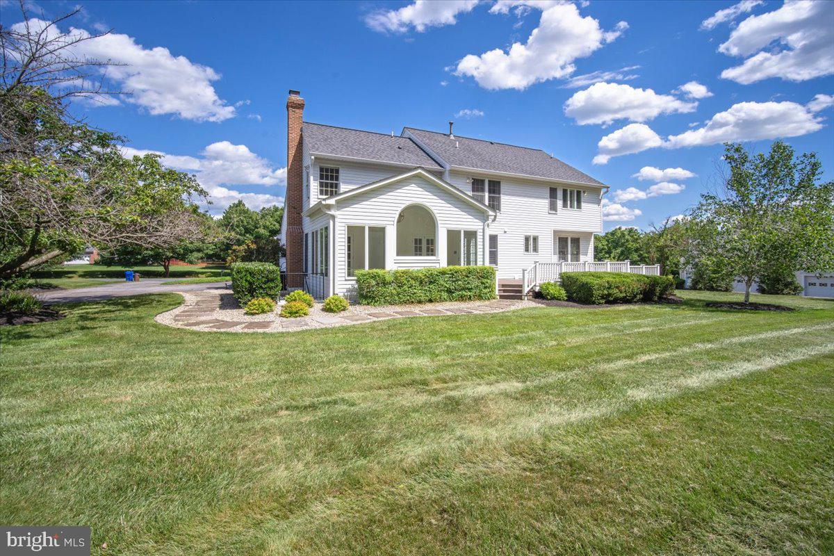 LAYTONSVILLE KNOLLS - Residential