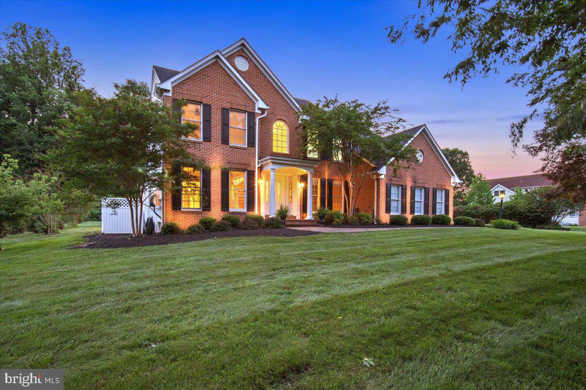 LAYTONSVILLE KNOLLS - Residential