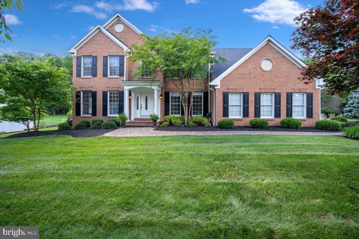LAYTONSVILLE KNOLLS - Residential