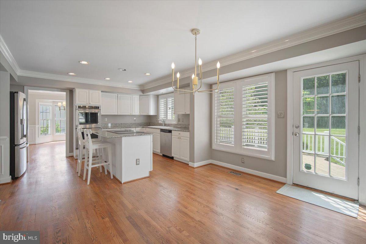 LAYTONSVILLE KNOLLS - Residential