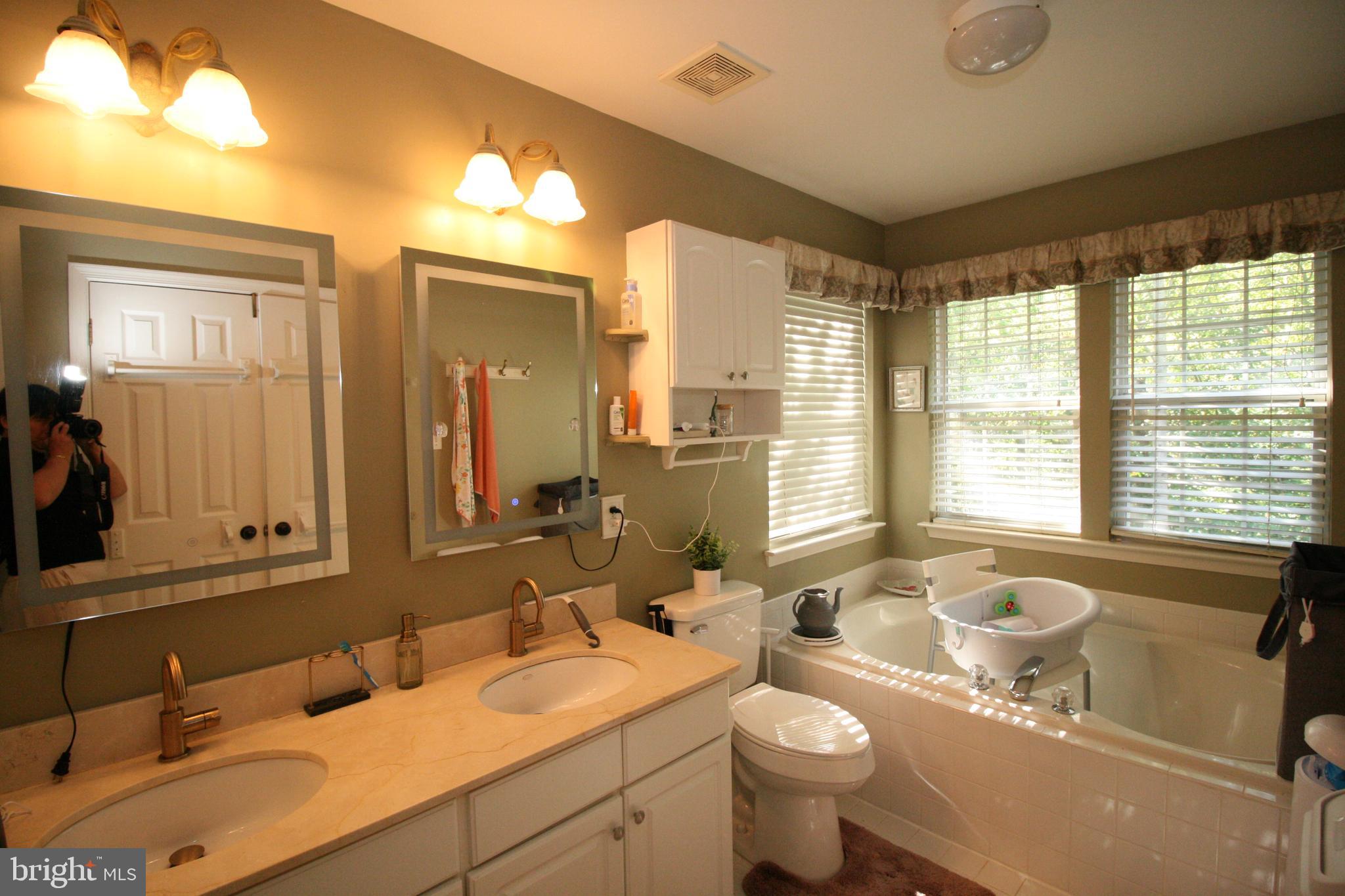 SENECA PARK NORTH - Residential Lease