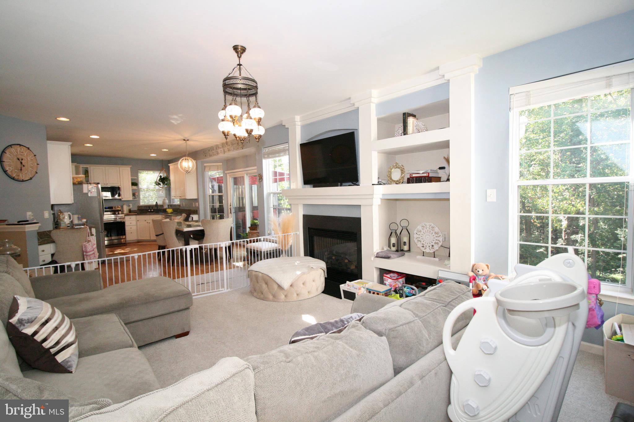 SENECA PARK NORTH - Residential Lease