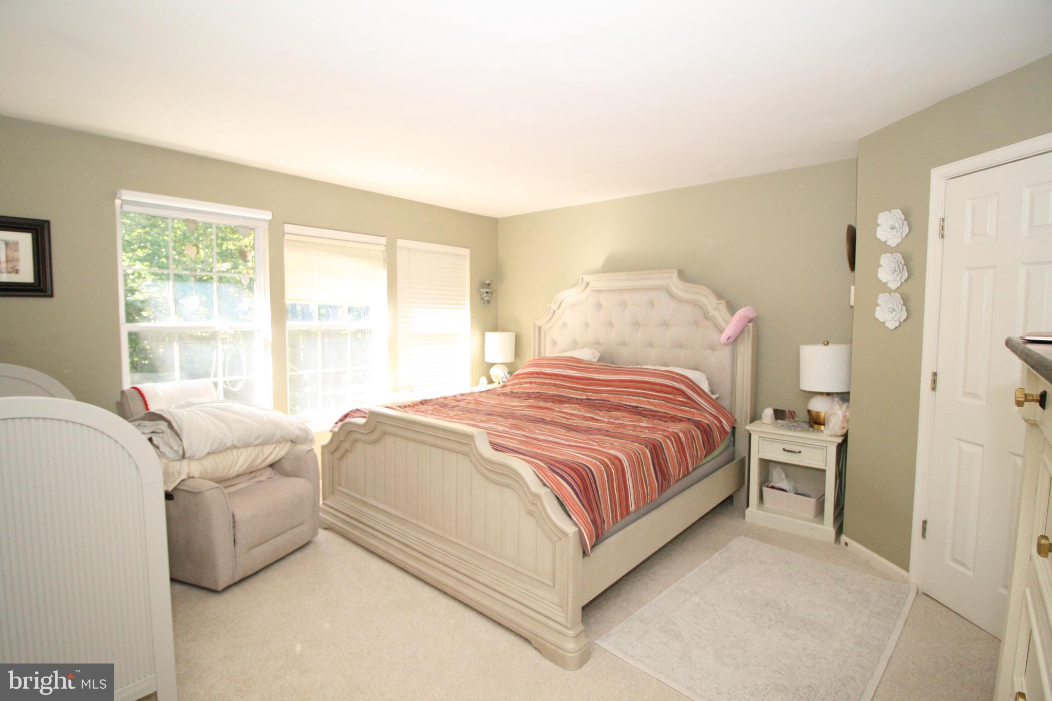 SENECA PARK NORTH - Residential Lease