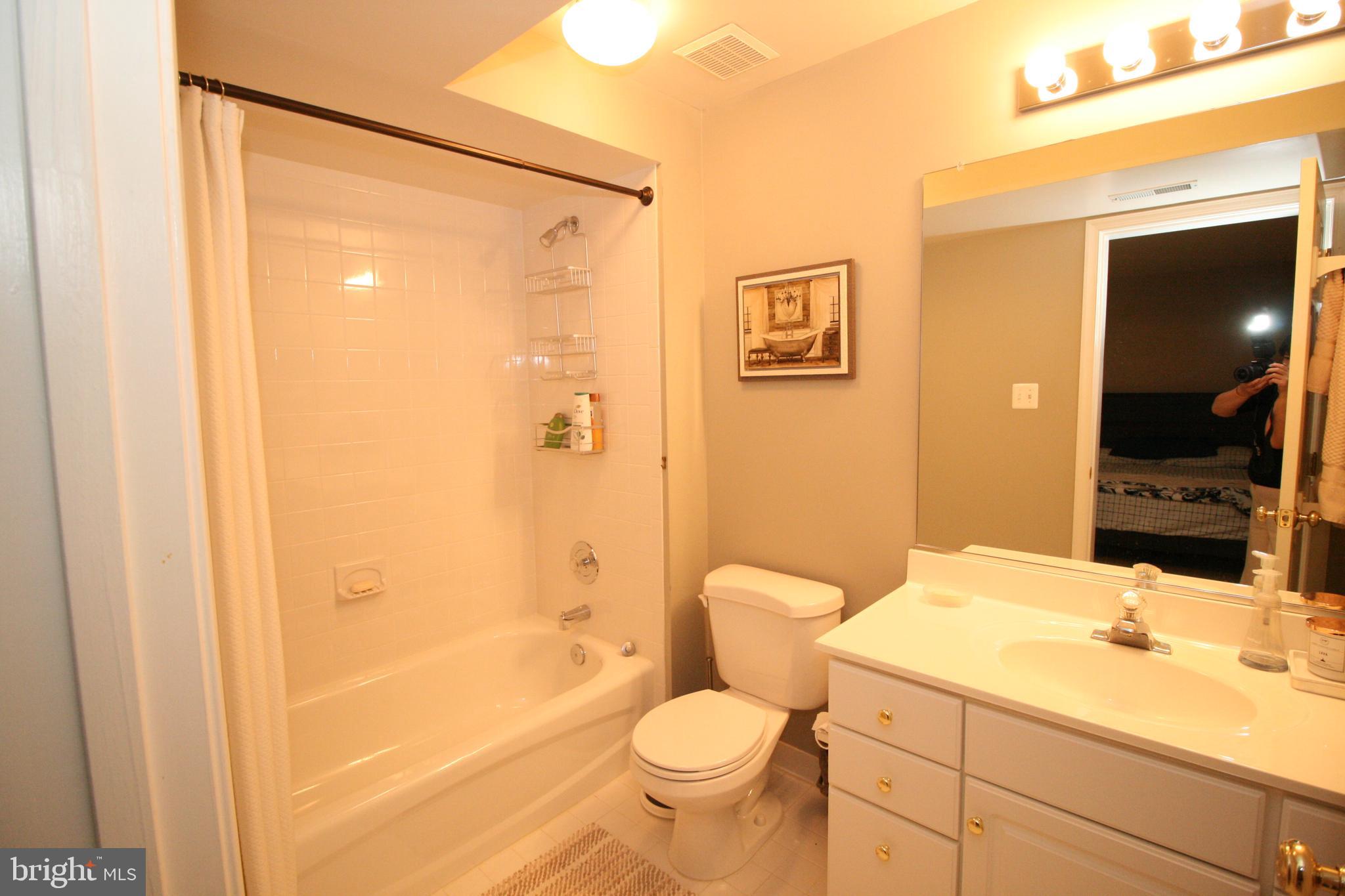 SENECA PARK NORTH - Residential Lease