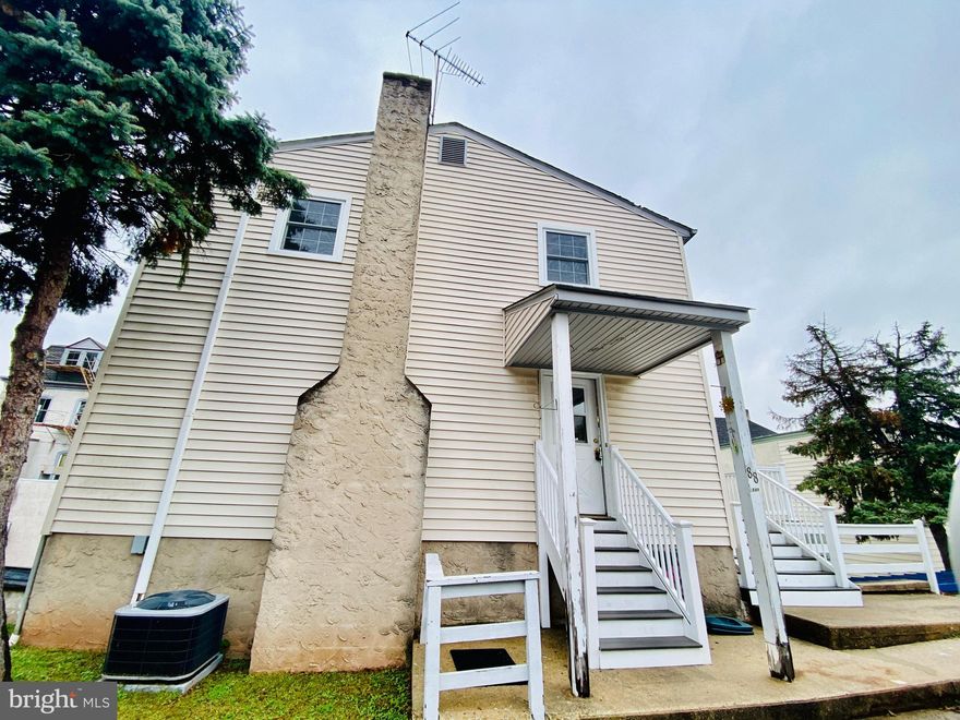 Three bedroom apartment is located between the Spring City Hotel and post office and is walking distance from local restaurants and attractions. Minutes from 422 and 724. ***Not pet friendly*** This home includes off street parking, in unit laundry, an electric fireplace, central air, new windows, and a composite deck. Sewer, cold water and trash are also included.