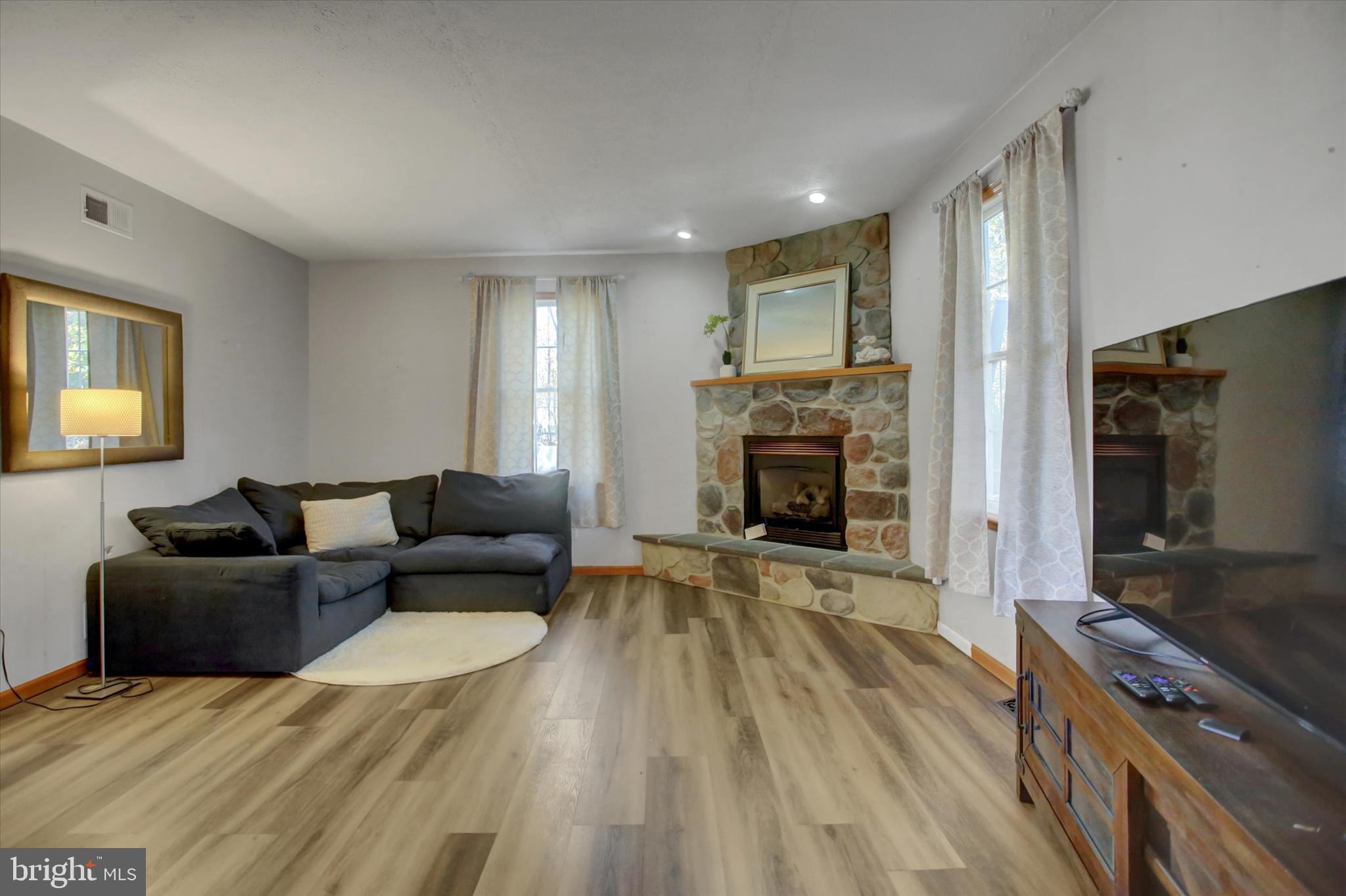 STONY POINT - Residential