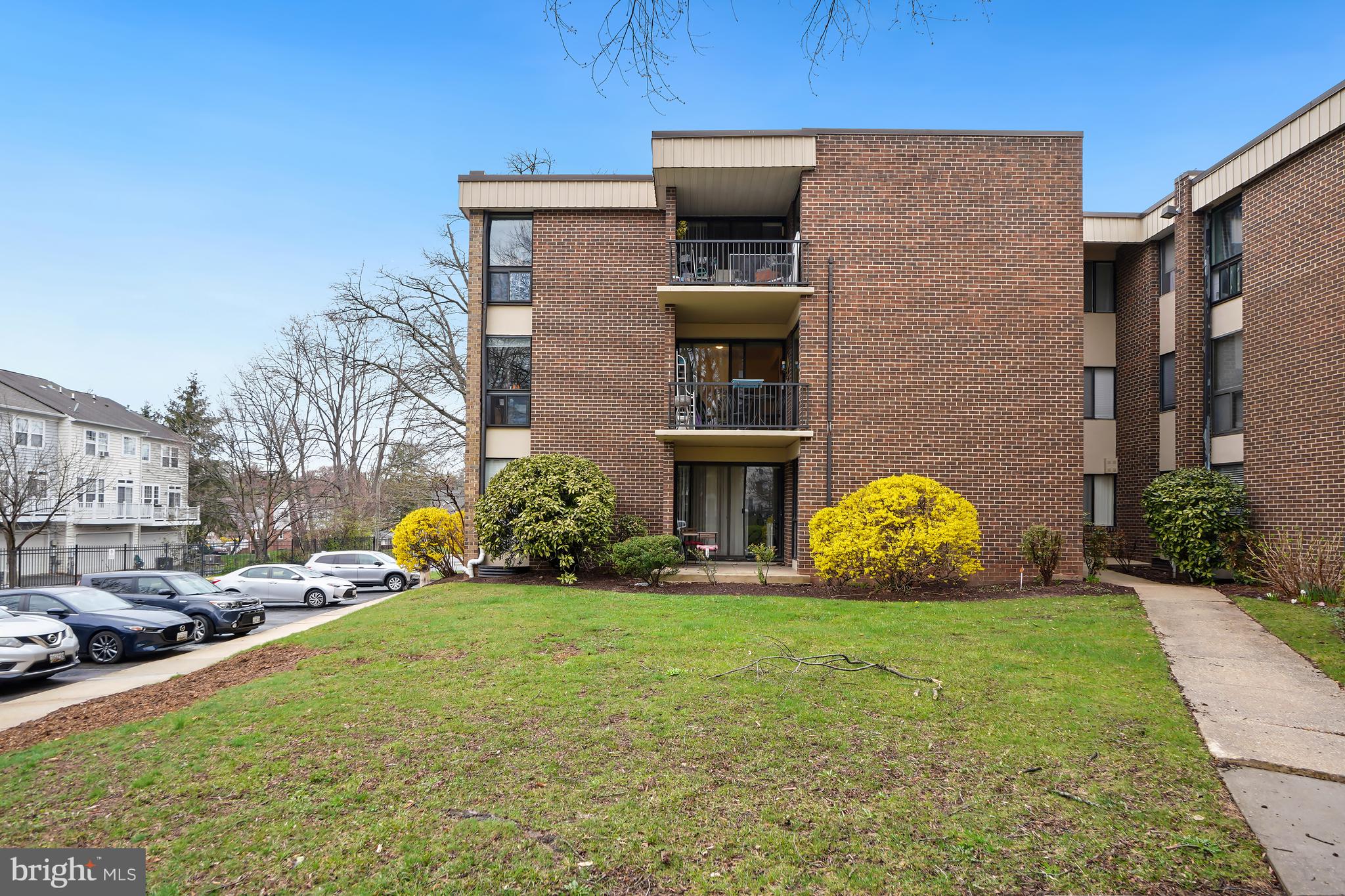 AMERICANA FINMARK - Residential