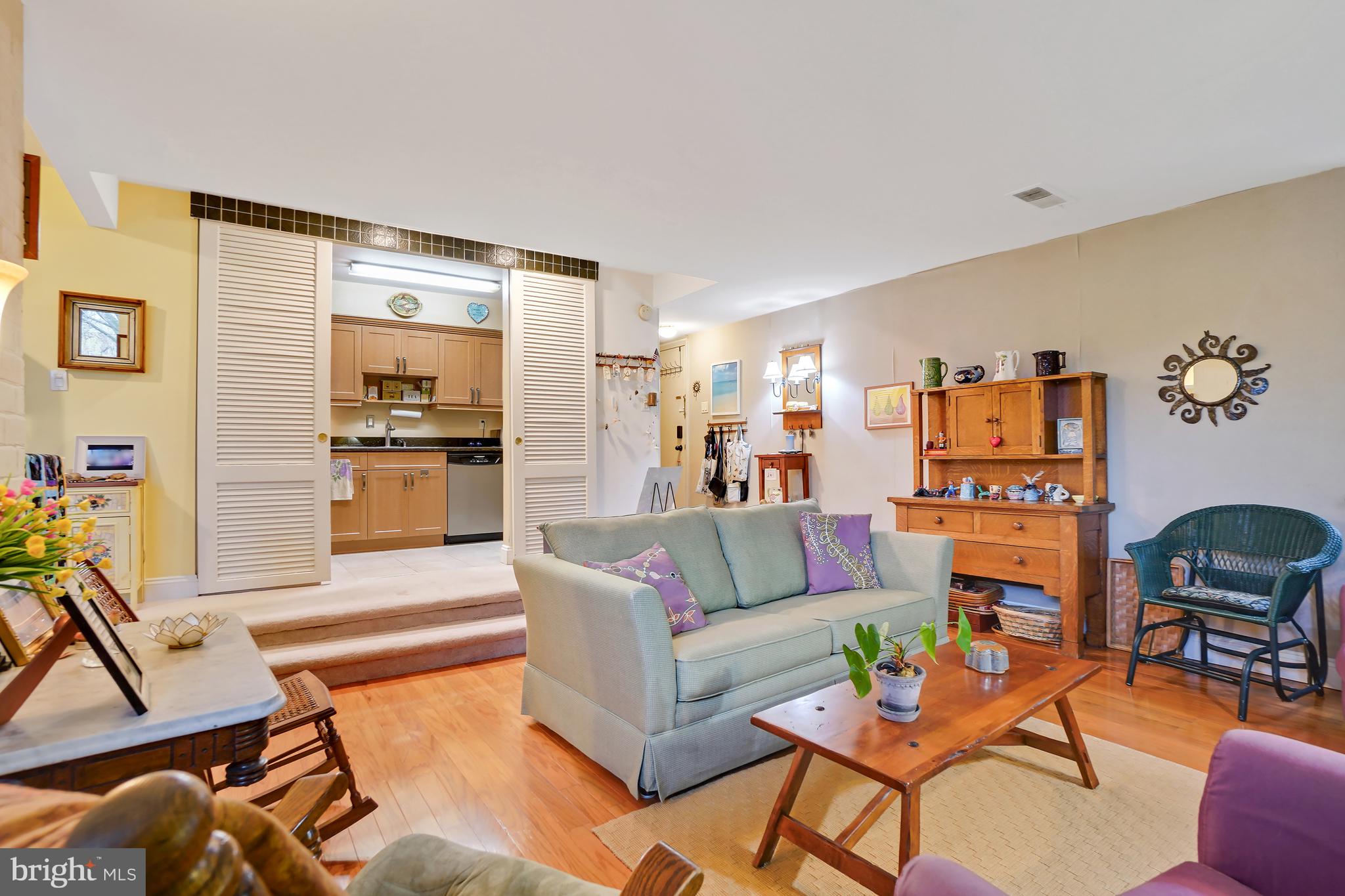 AMERICANA FINMARK - Residential