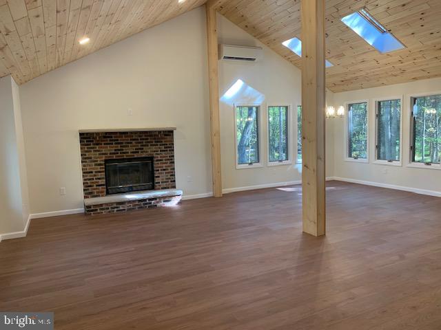 BEAR CREEK LAKE - Residential