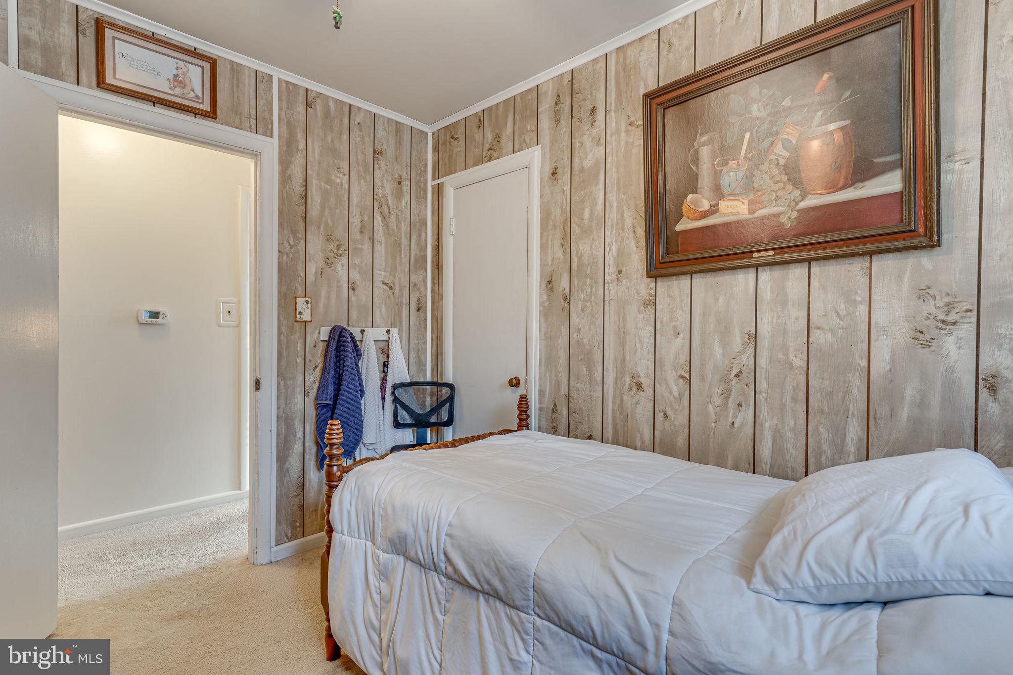 INDIAN HEAD MANOR - Residential