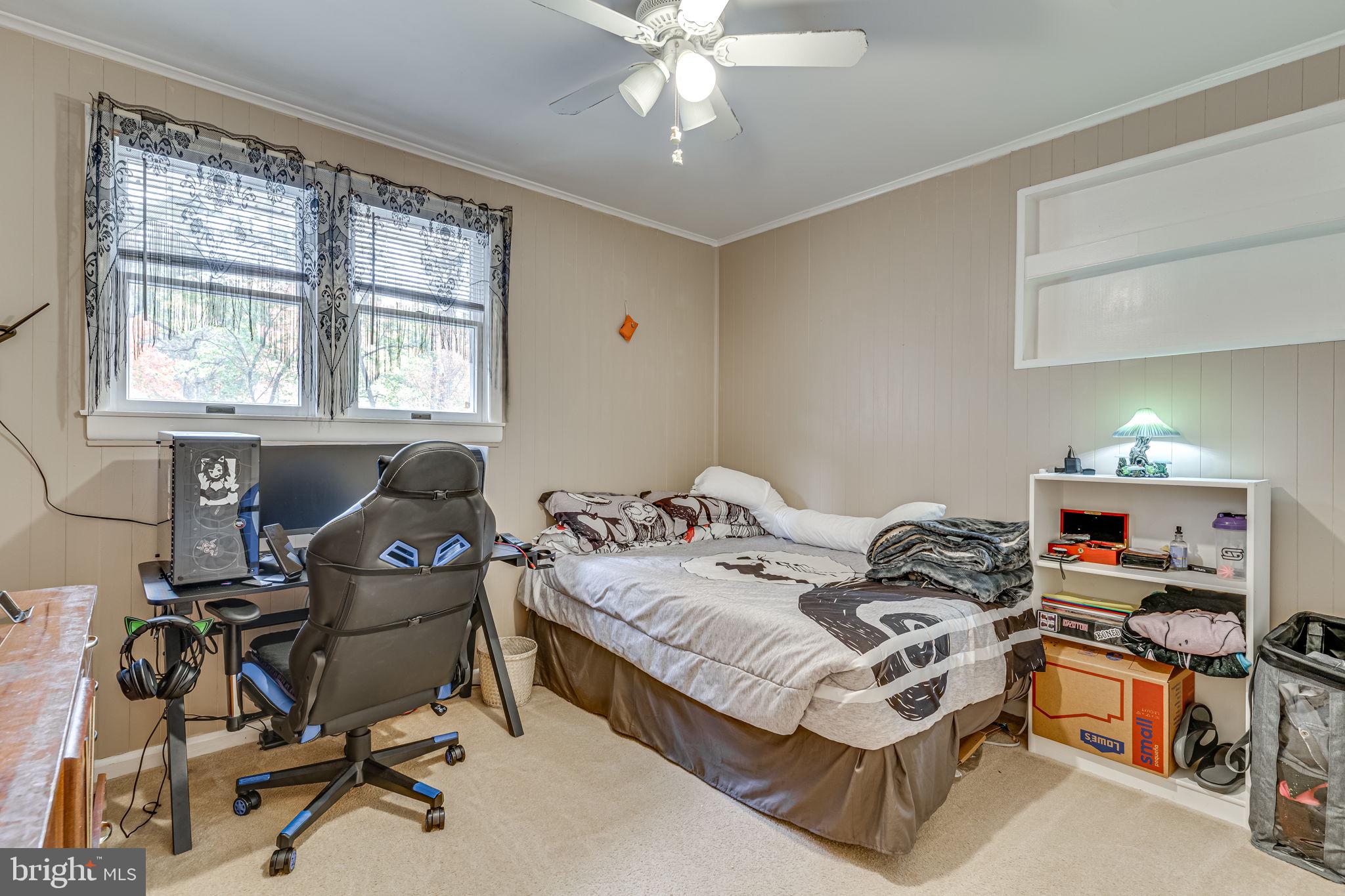 INDIAN HEAD MANOR - Residential