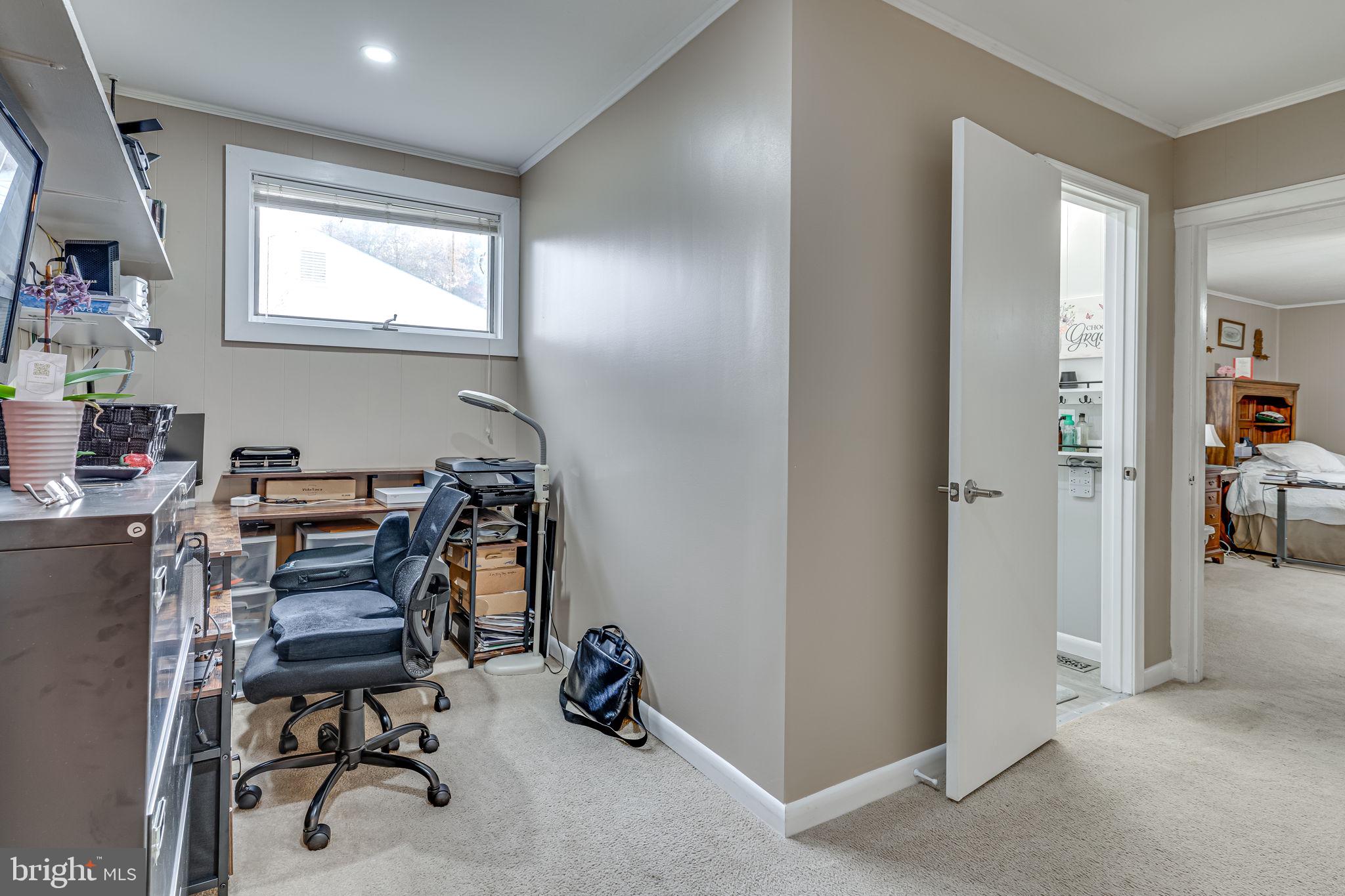 INDIAN HEAD MANOR - Residential