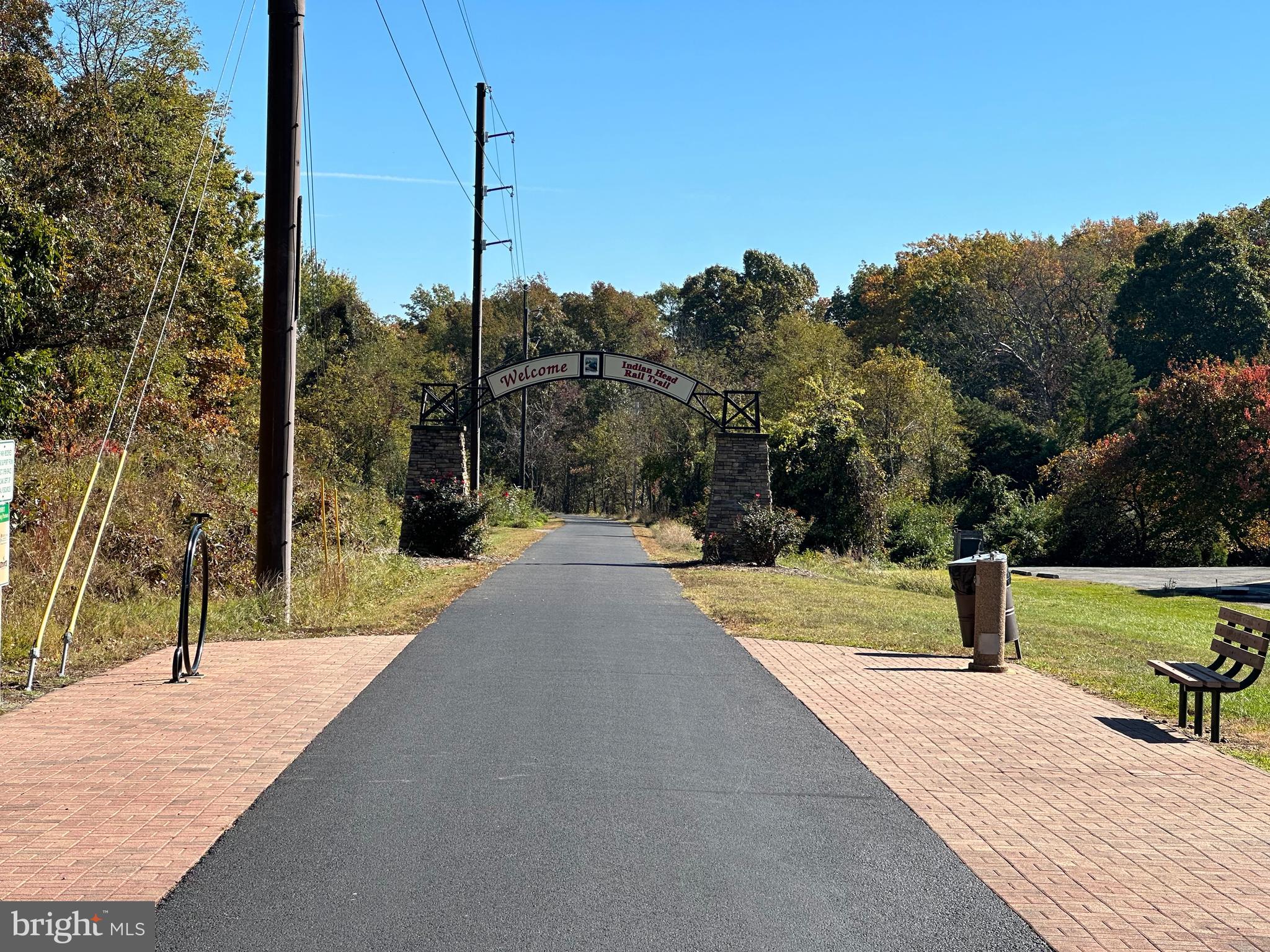 INDIAN HEAD MANOR - Residential
