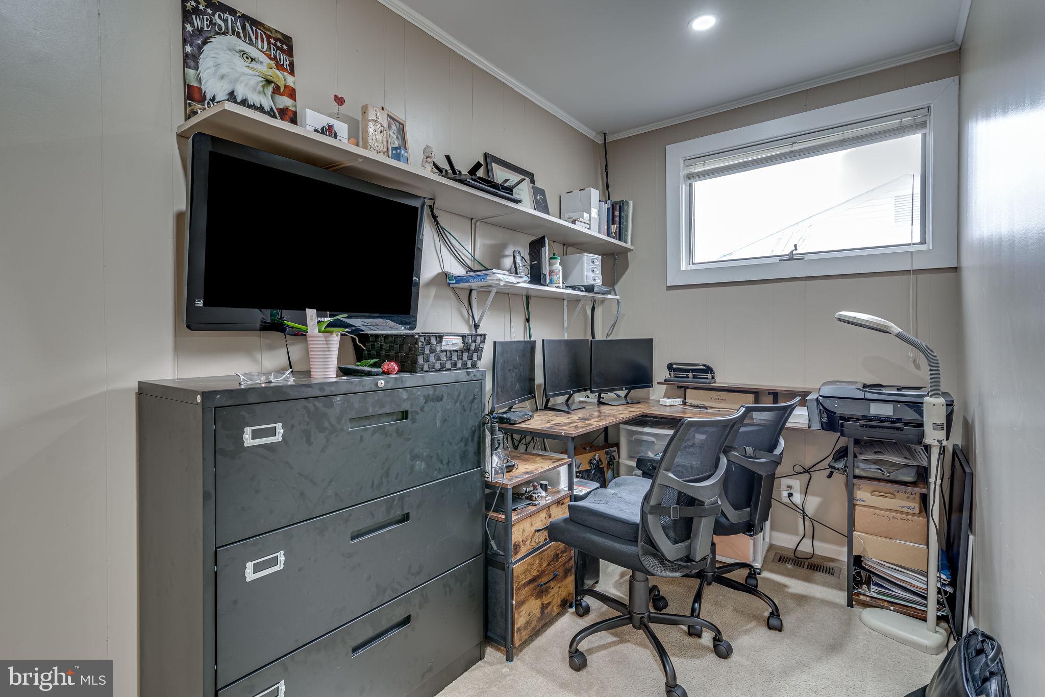 INDIAN HEAD MANOR - Residential