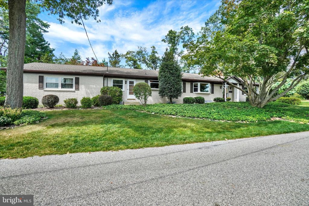 Photo of 122 Hayward Heights, GLEN ROCK, PA 17327 (MLS # PAYK2089952)