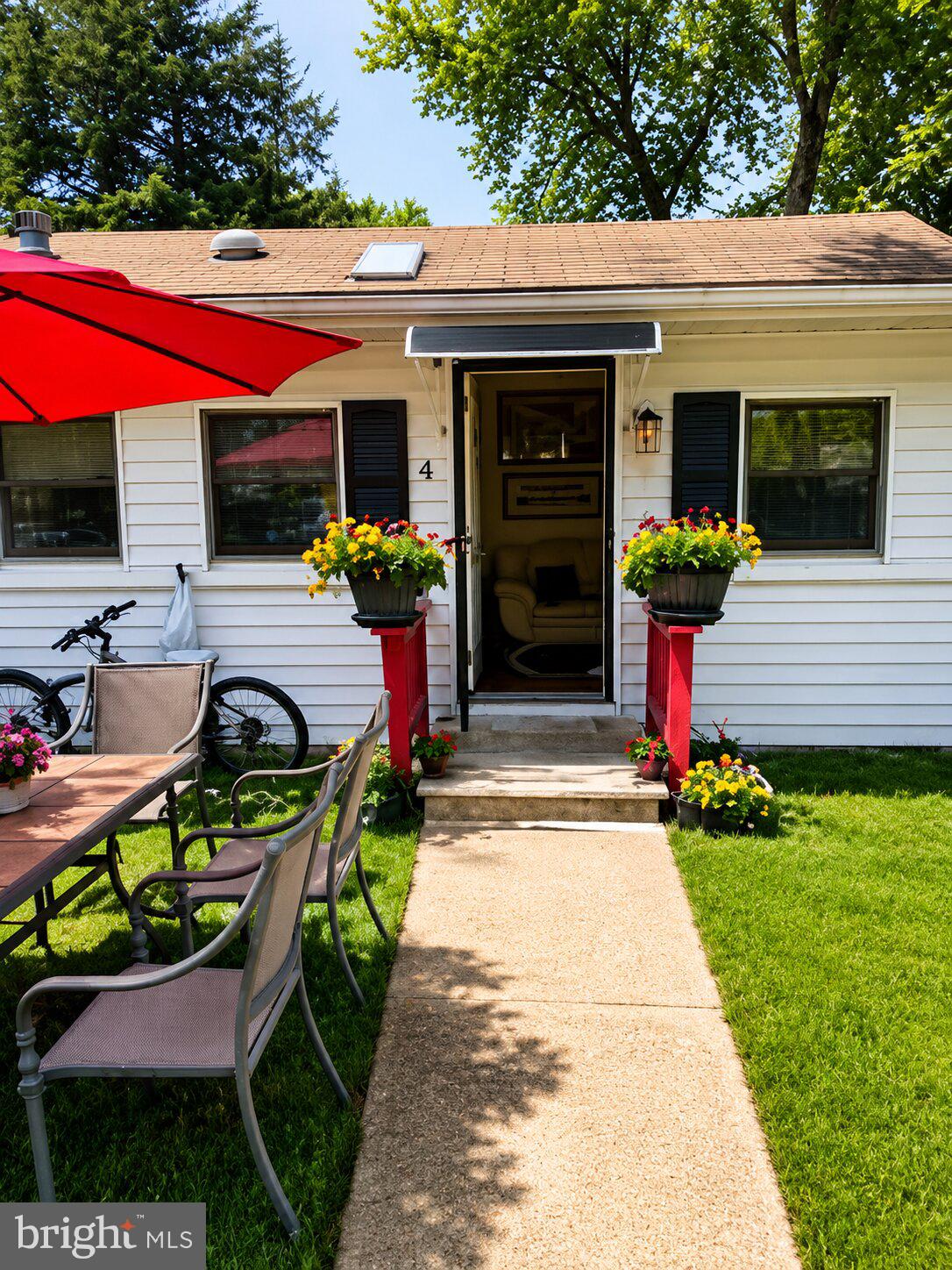 4 HIGHLAND PLACE