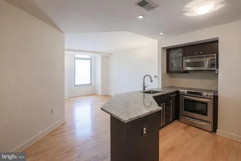 MLS: MDBA2209300