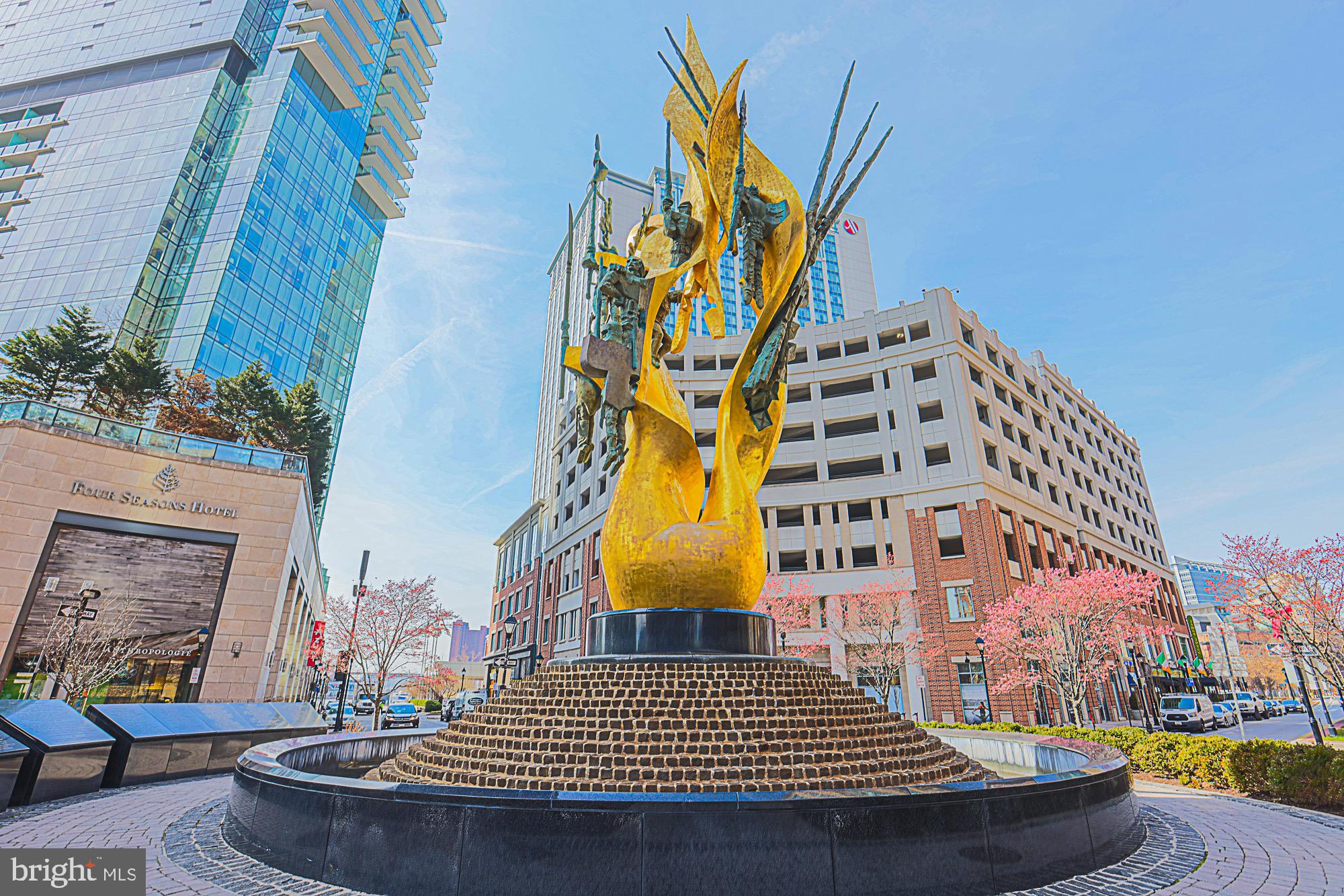 HARBOR EAST - Residential