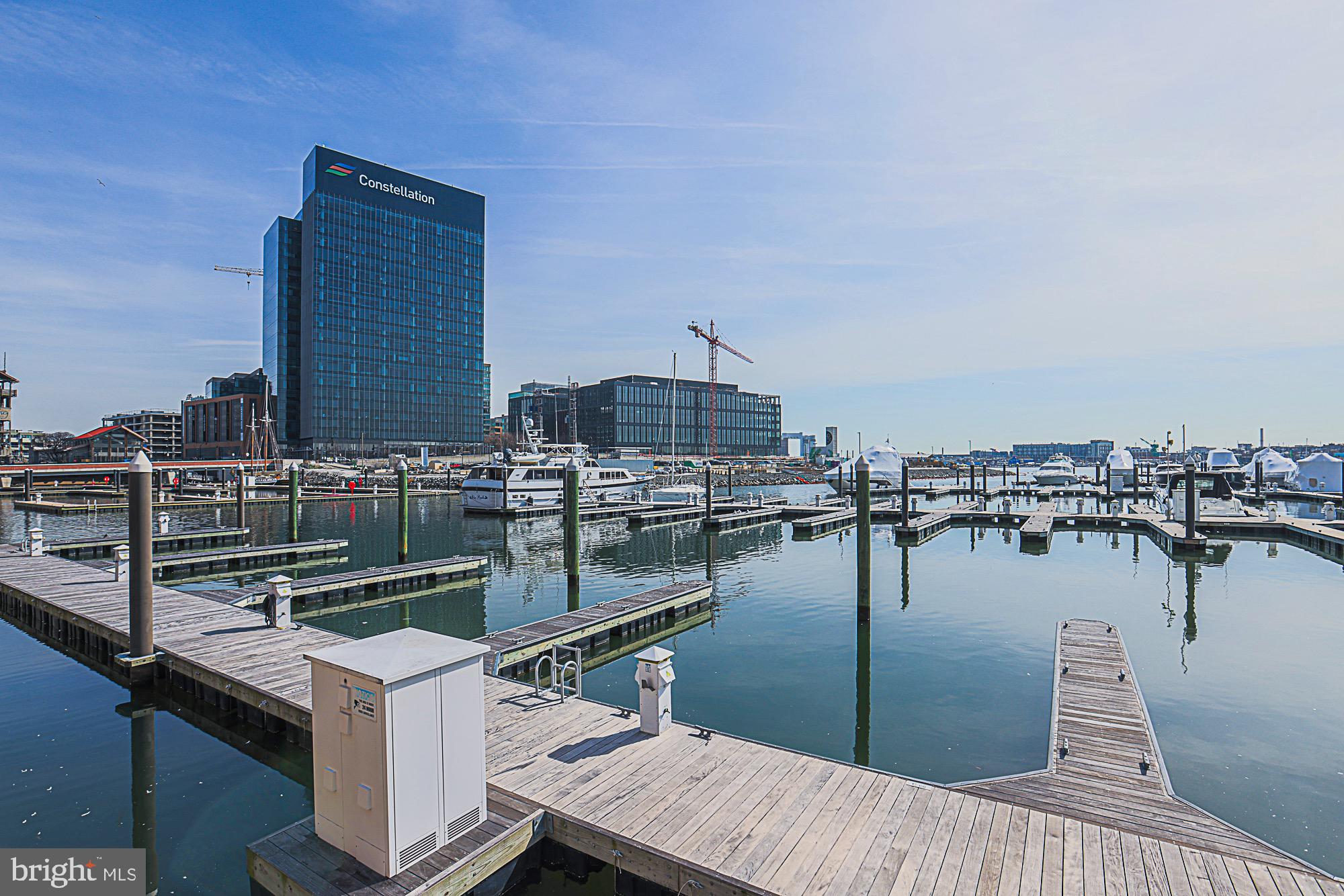 HARBOR EAST - Residential