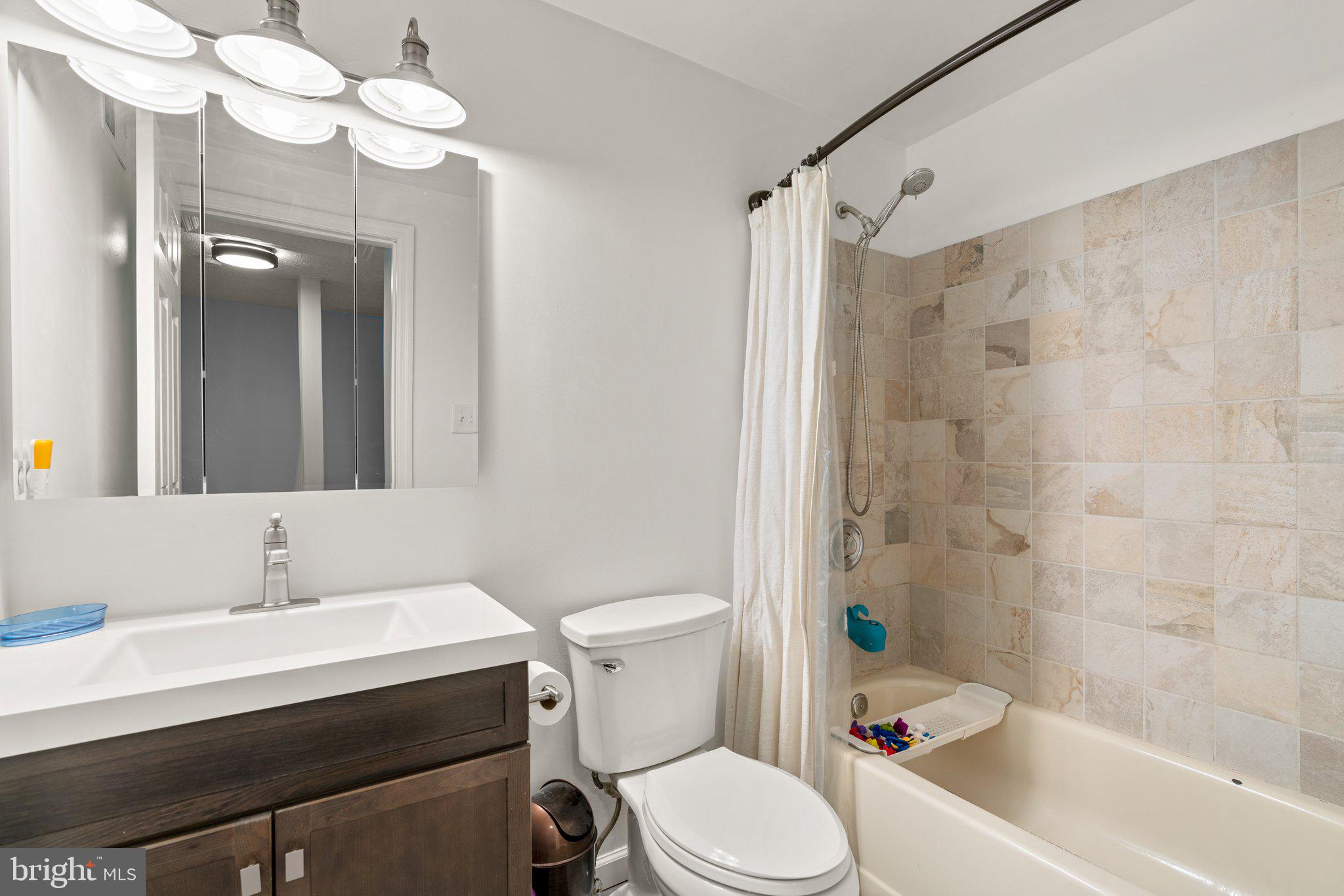 BEECH CREEK - Residential