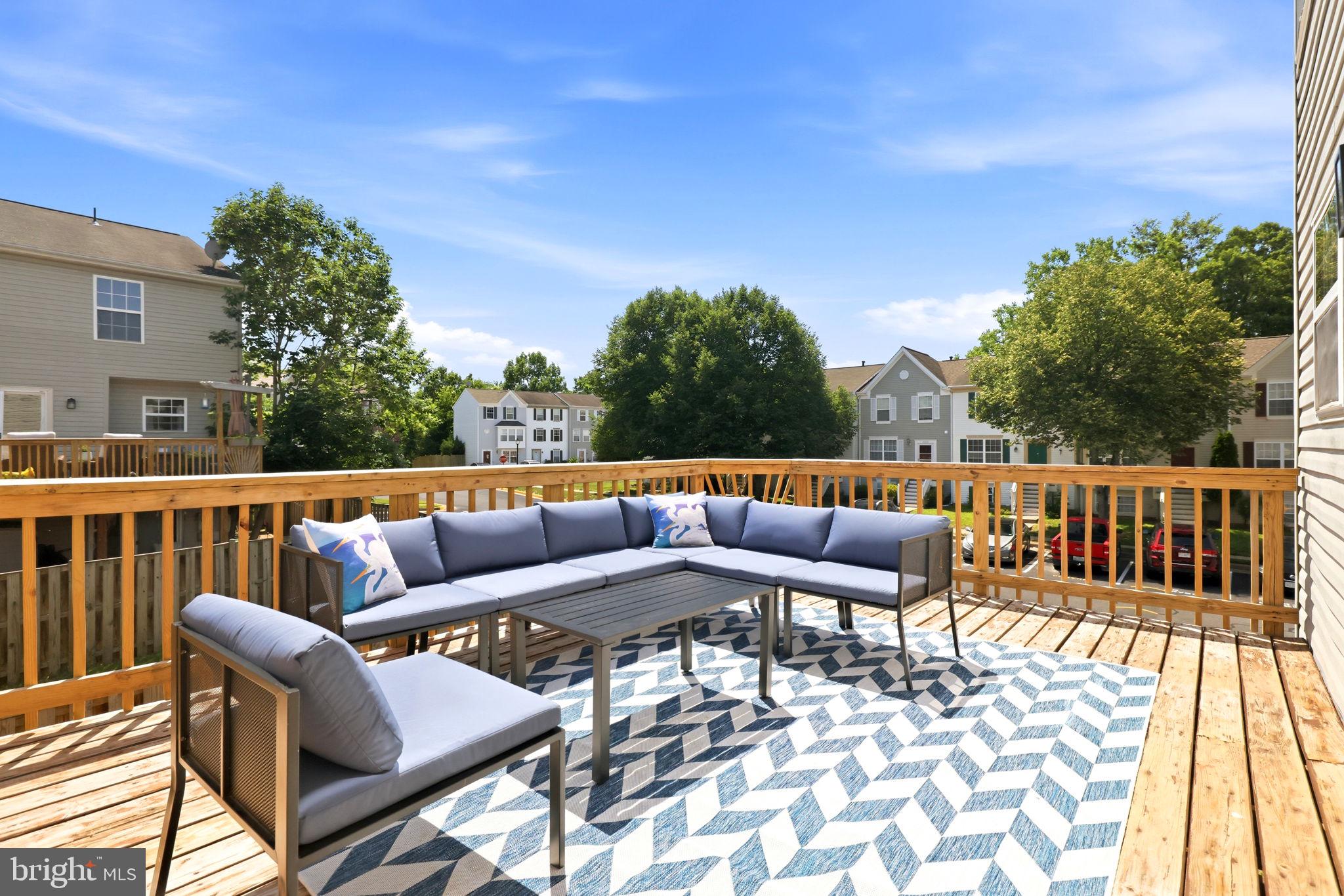 7011 VILLAGE STREAM PLACE