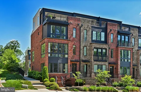 11748 Sunrise Valley Drive, Reston, VA MLS: VAFX2232428