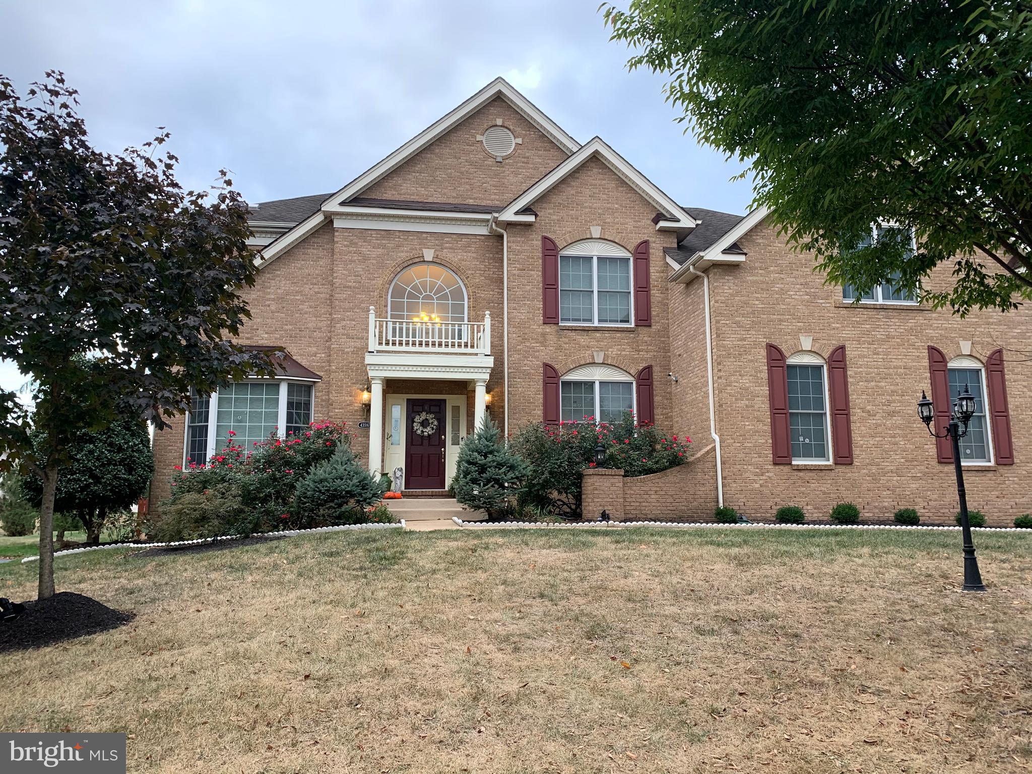 LOUDOUN VALLEY ESTATES - Residential Lease