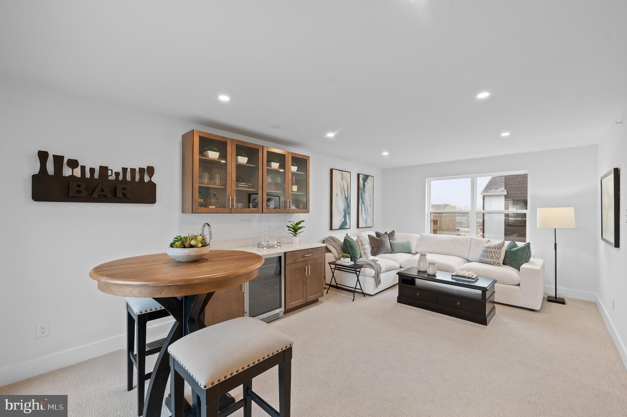 RIVER PLACE - Residential