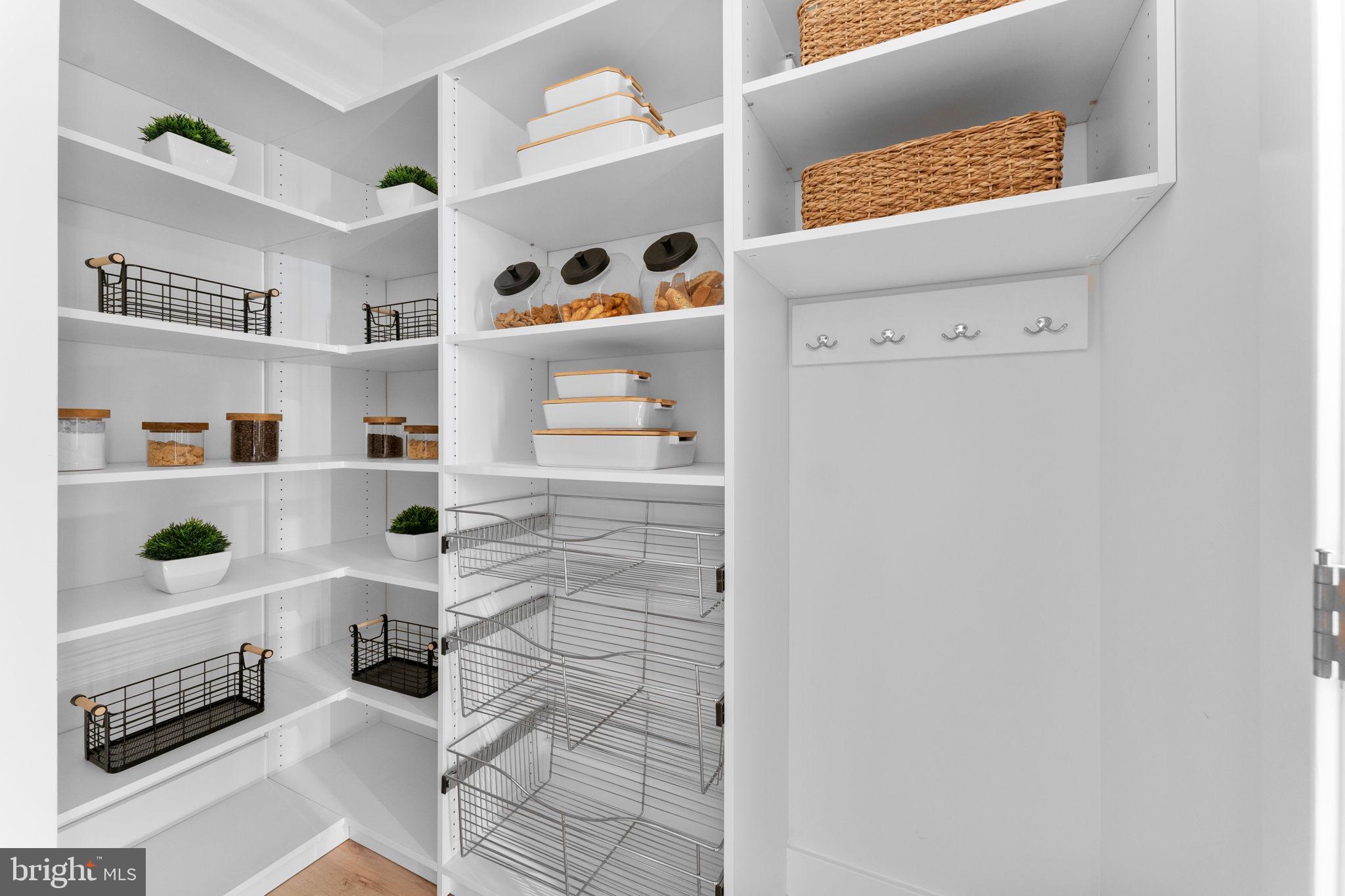 RIVER PLACE - Residential